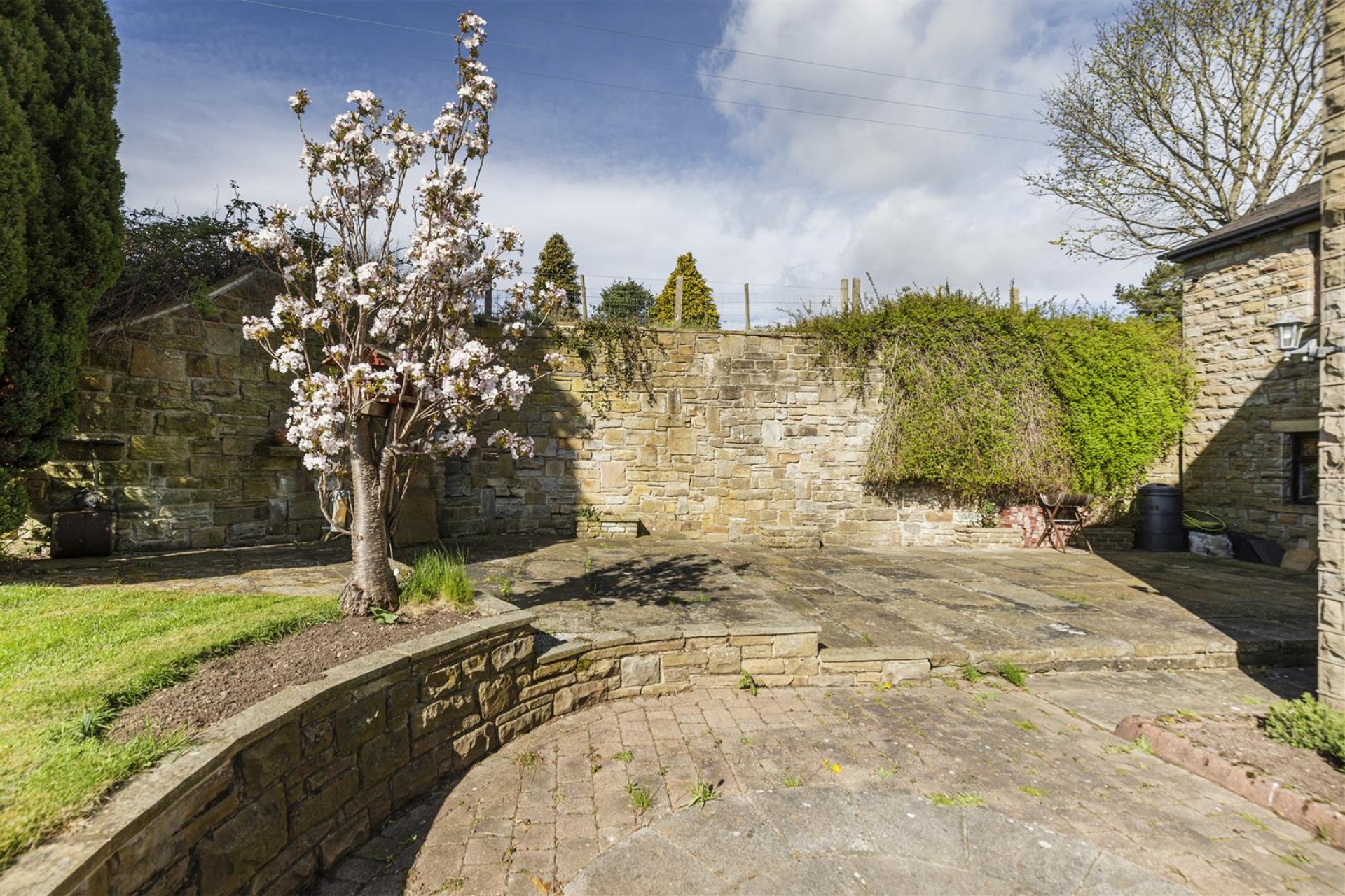 Images for Riley Lane, Kirkburton, Huddersfield