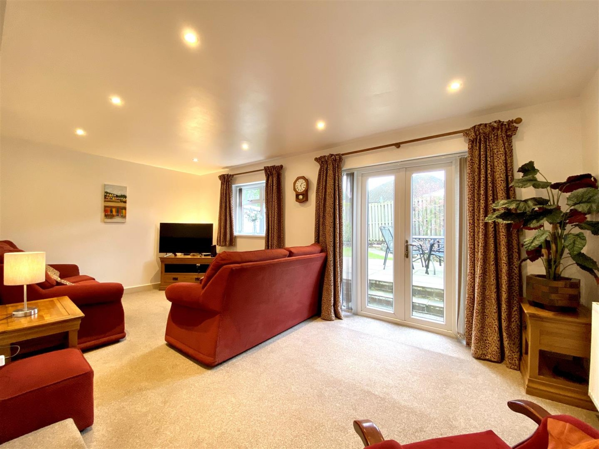 Images for Chiltern Avenue, Lindley, Huddersfield