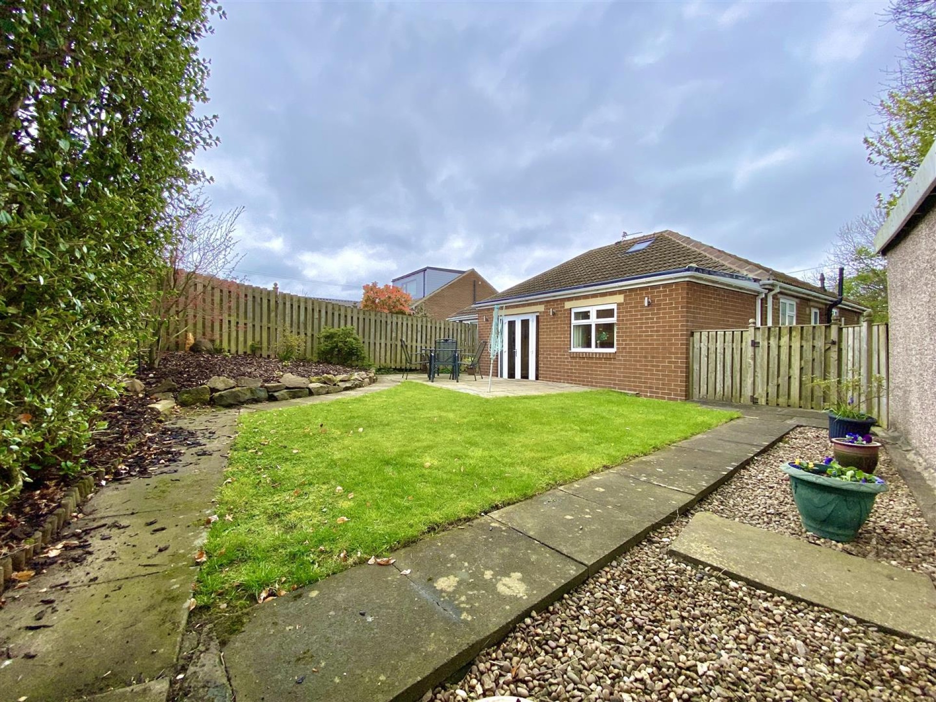 Images for Chiltern Avenue, Lindley, Huddersfield