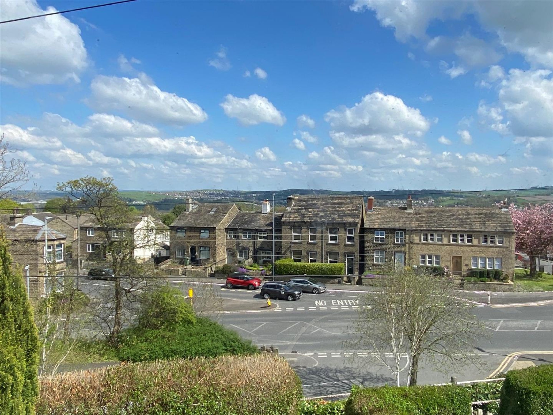 Images for Highlands Avenue, Almondbury