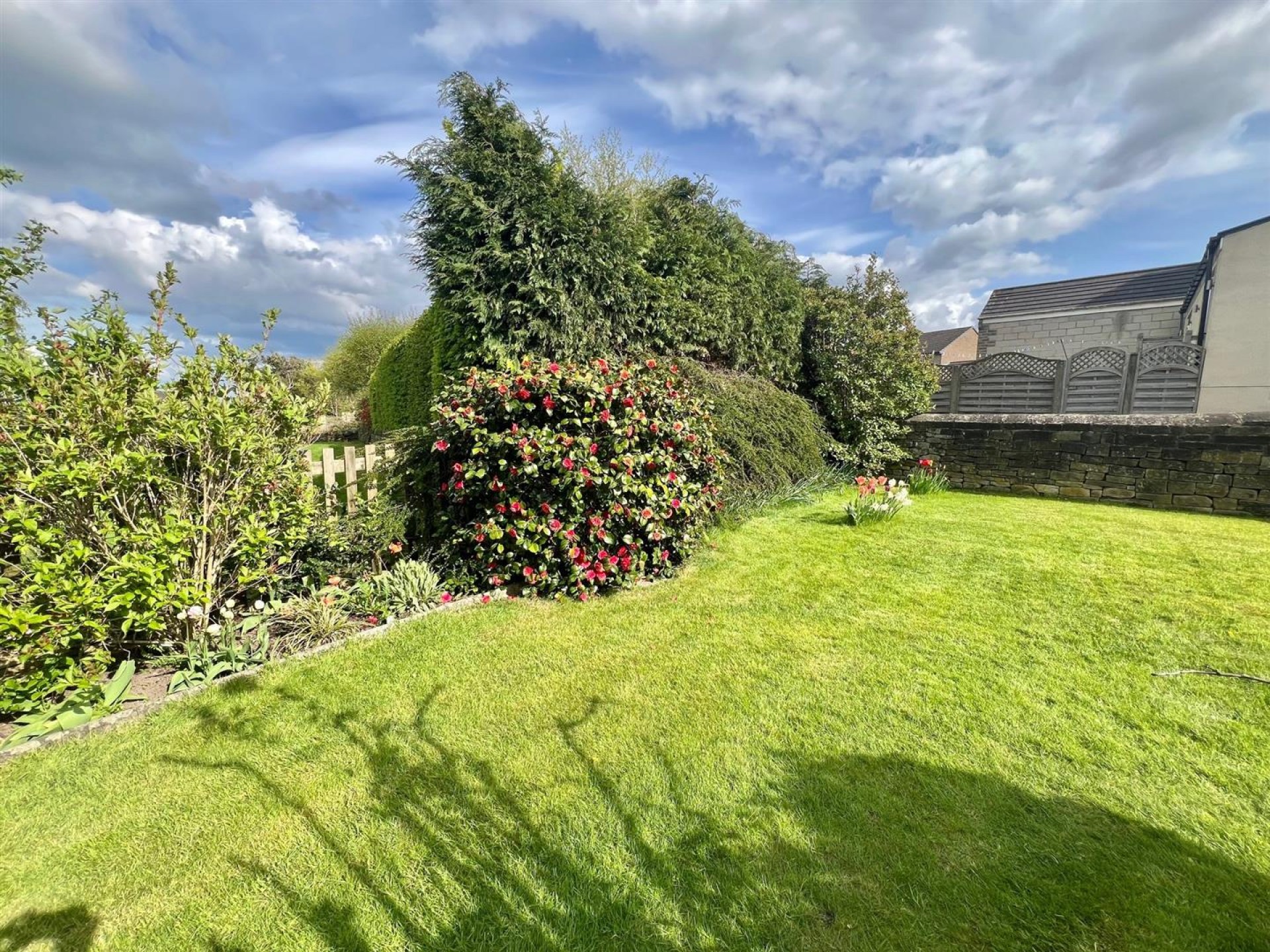 Images for Lidgett Lane, Skelmanthorpe, Huddersfield
