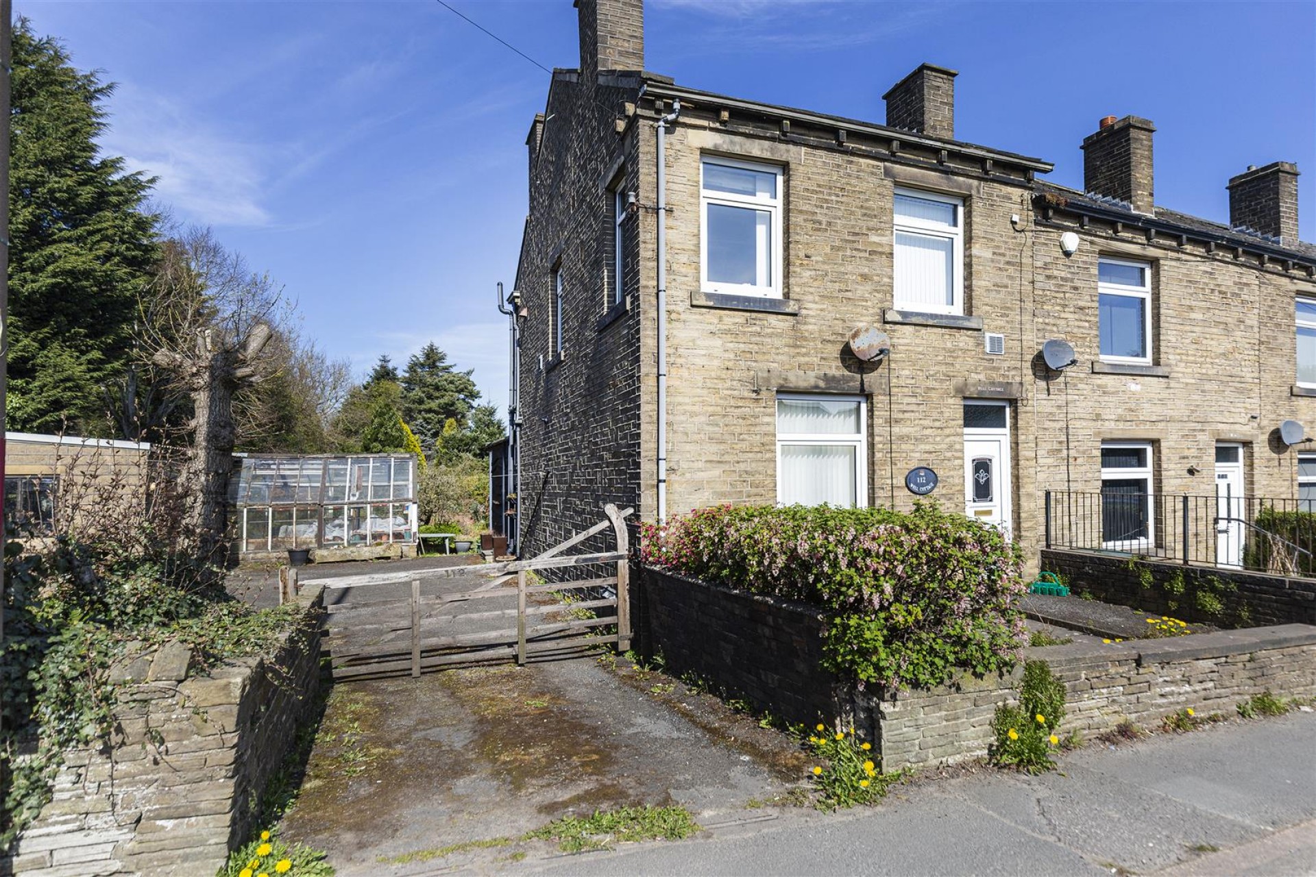 Images for Lindley Moor Road, Ainley Top