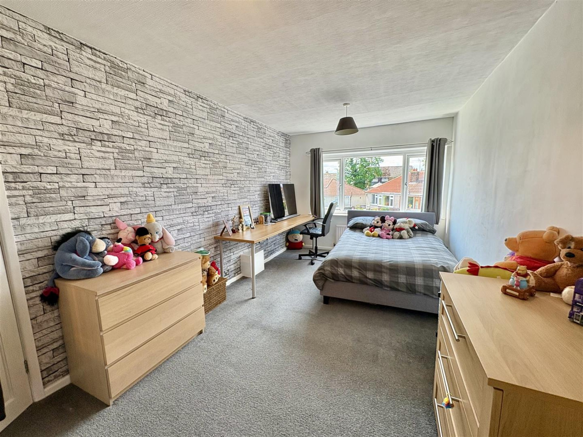 Images for Poplar Crescent, Halifax