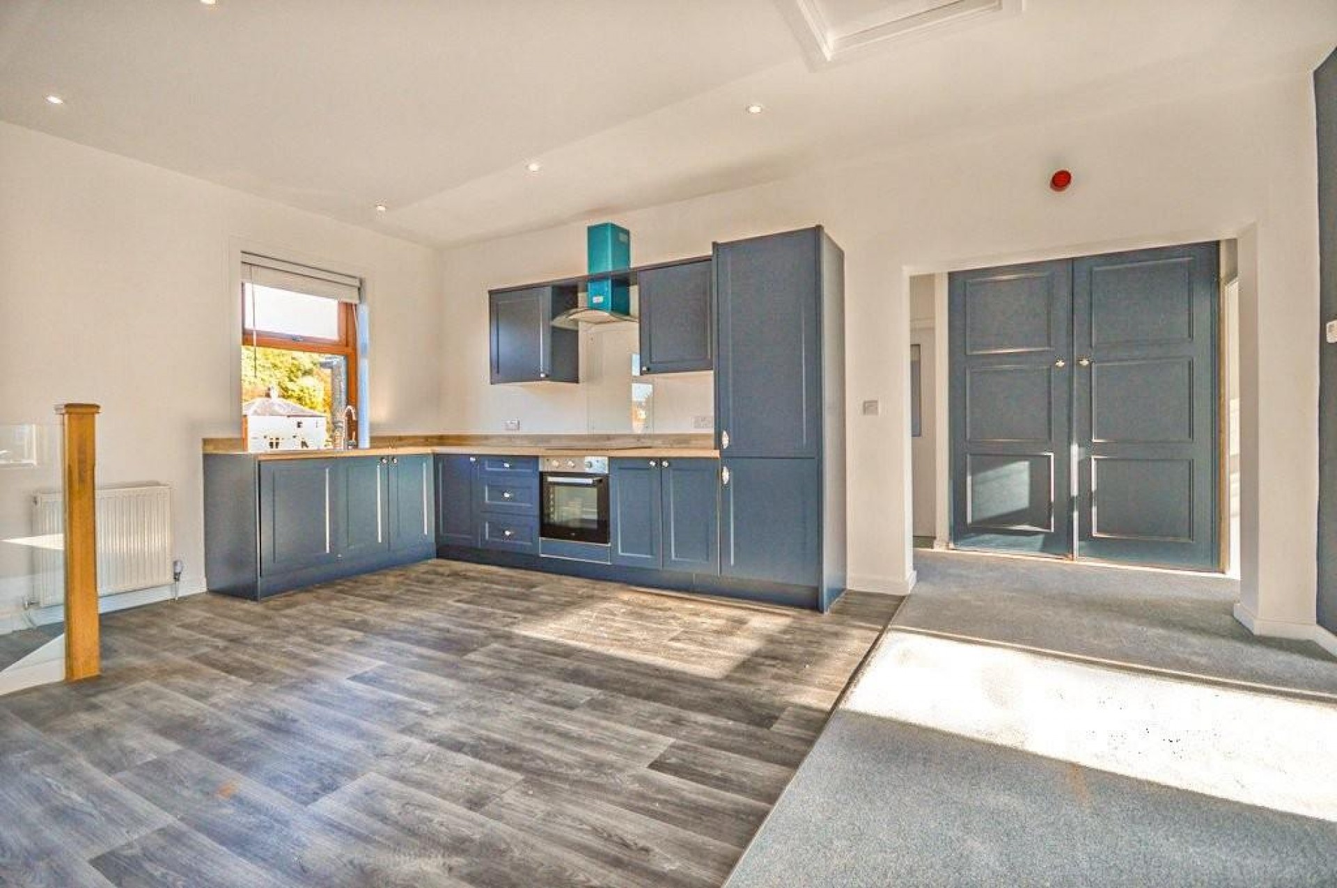 Images for 599-601 Wakefield Road, Waterloo, Huddersfield