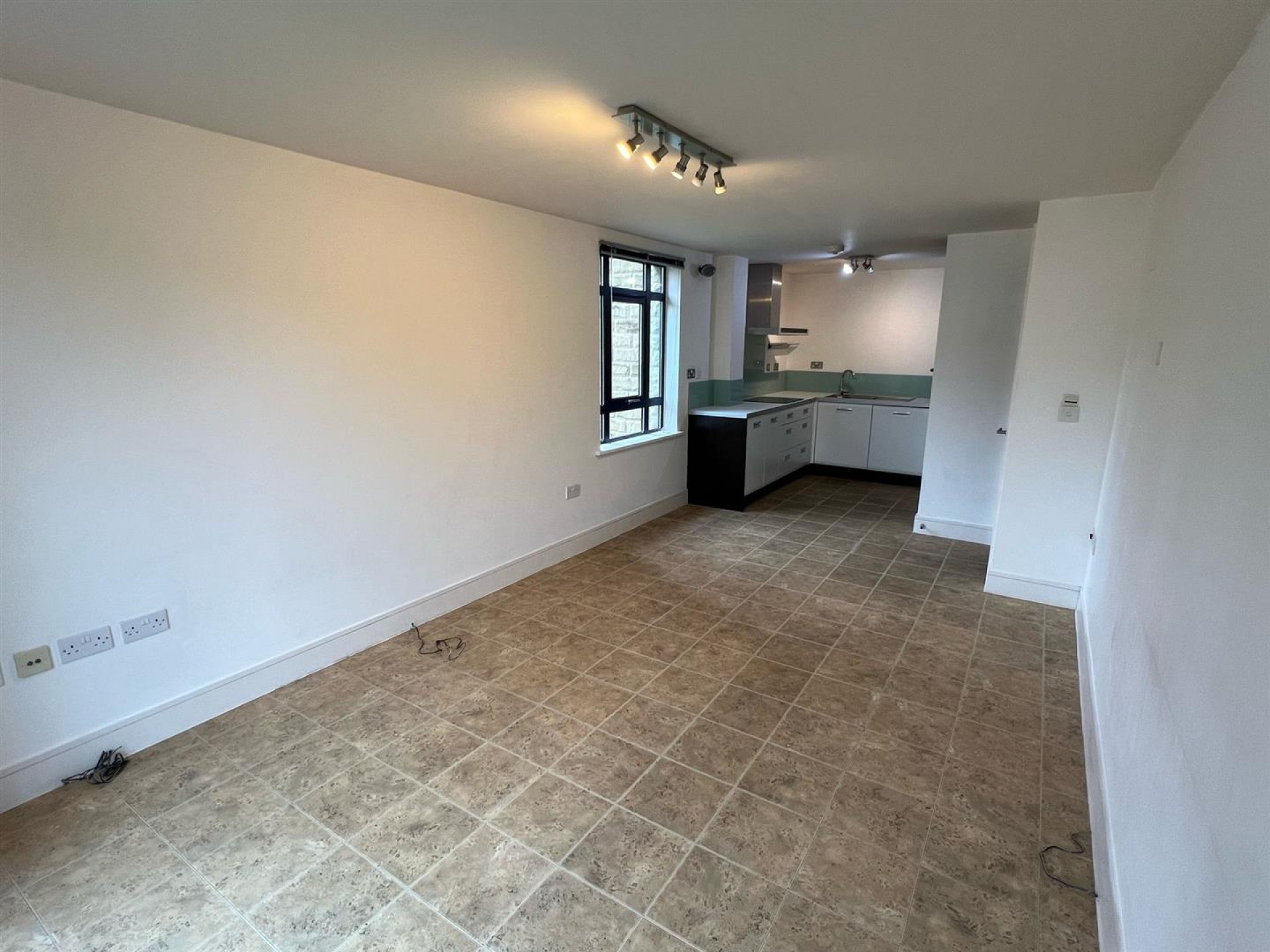Images for The Equilibrium, Lindley, Huddersfield