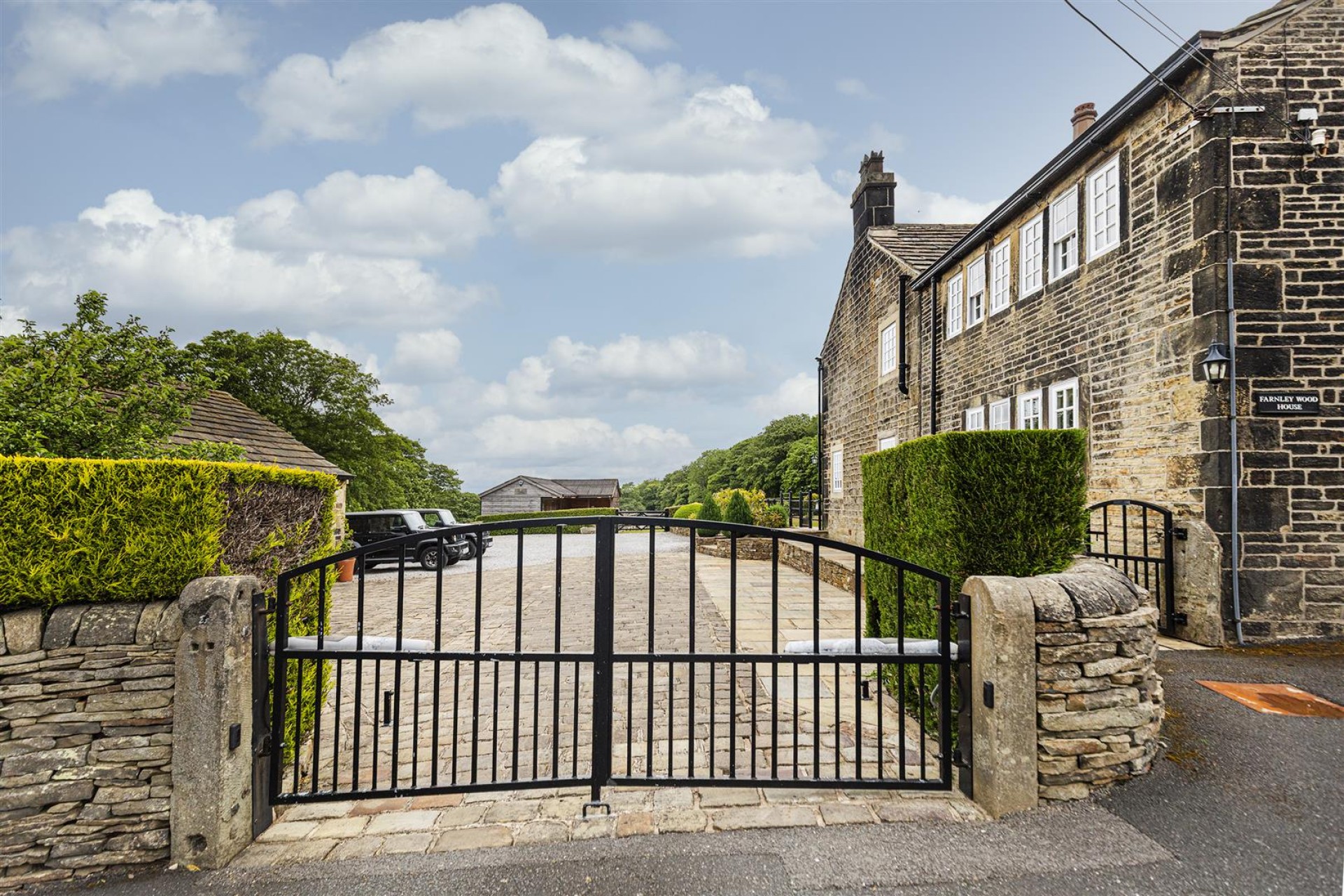 Images for Farnley Wood, Farnley Tyas, Huddersfield