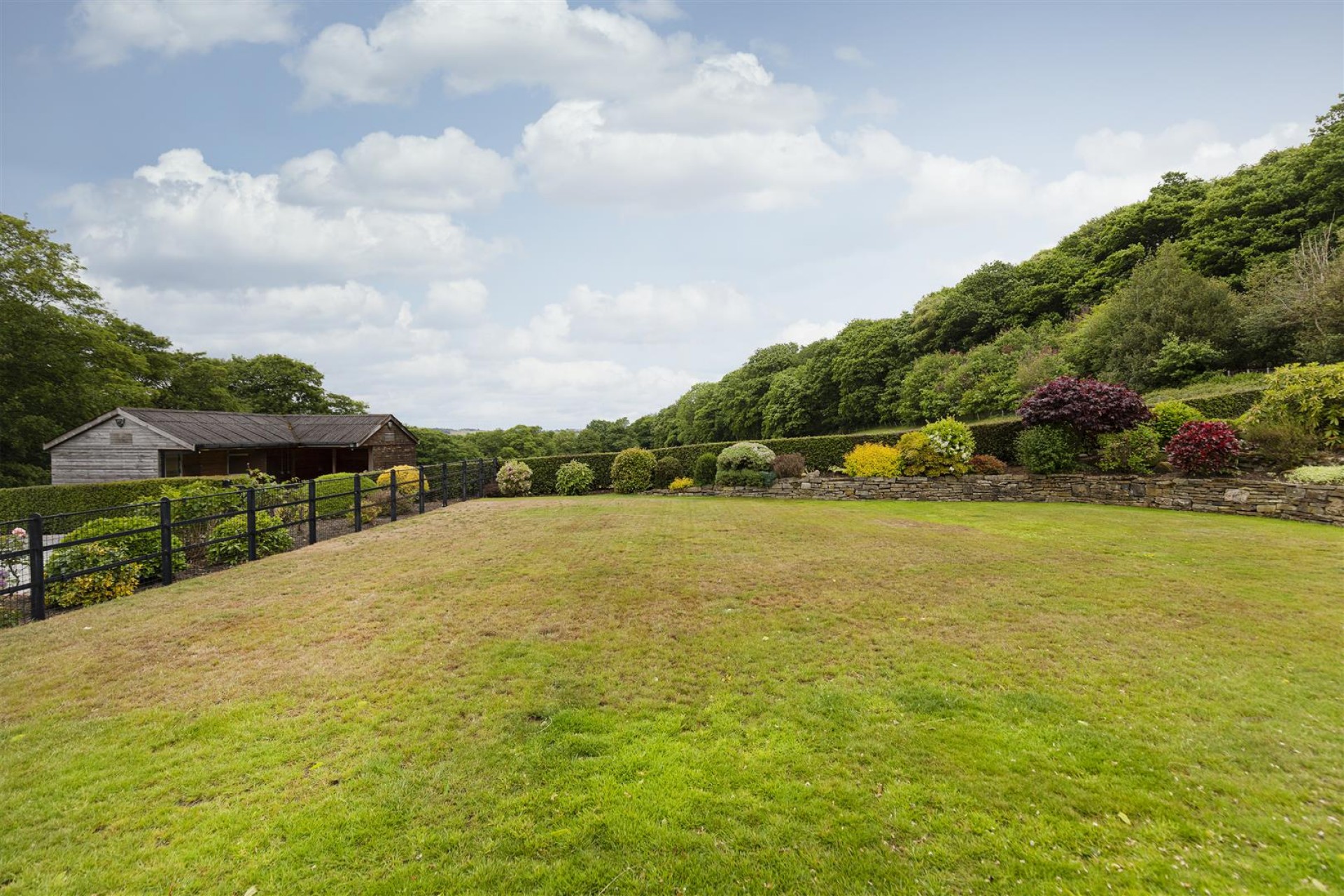 Images for Farnley Wood, Farnley Tyas, Huddersfield