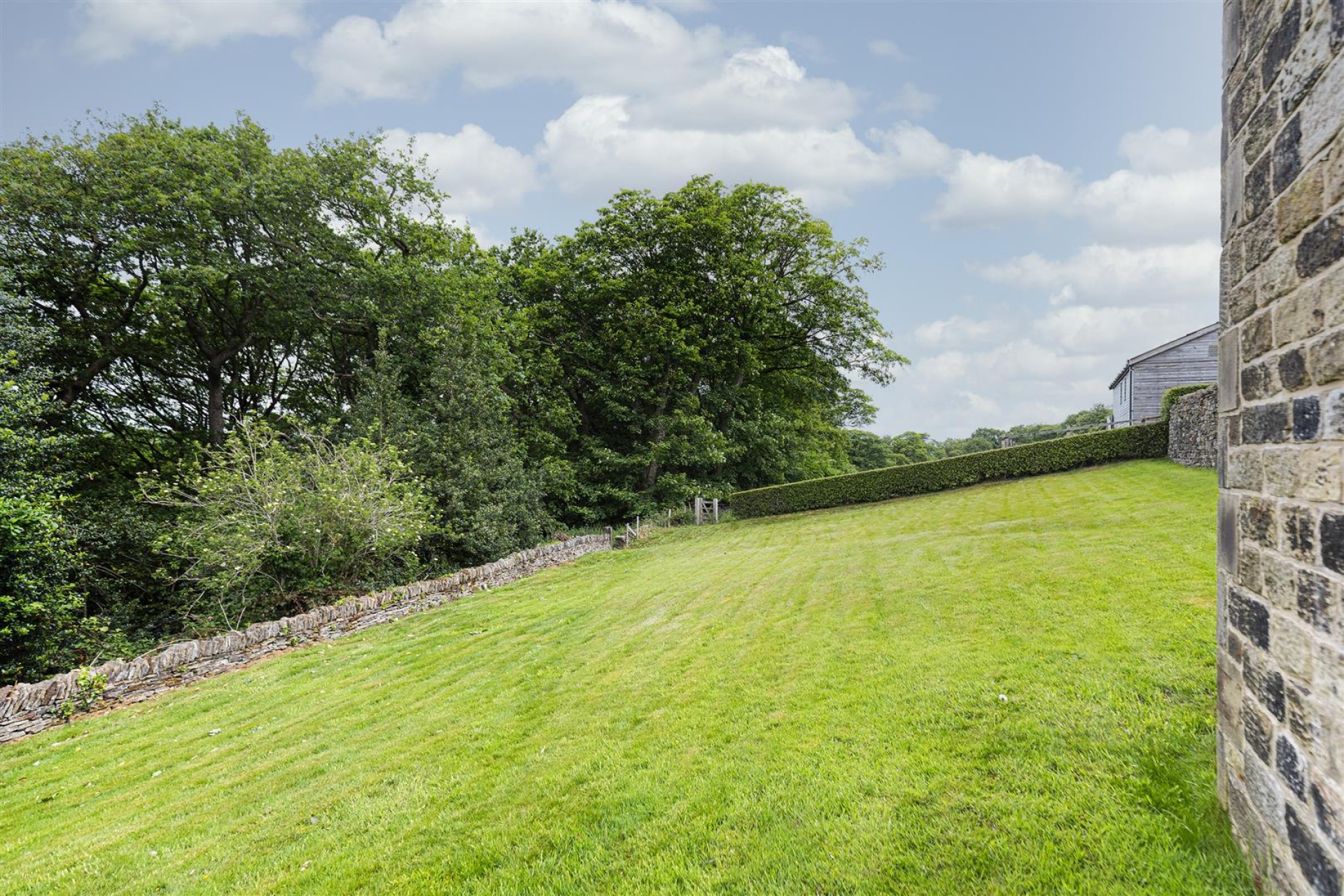 Images for Farnley Wood, Farnley Tyas, Huddersfield