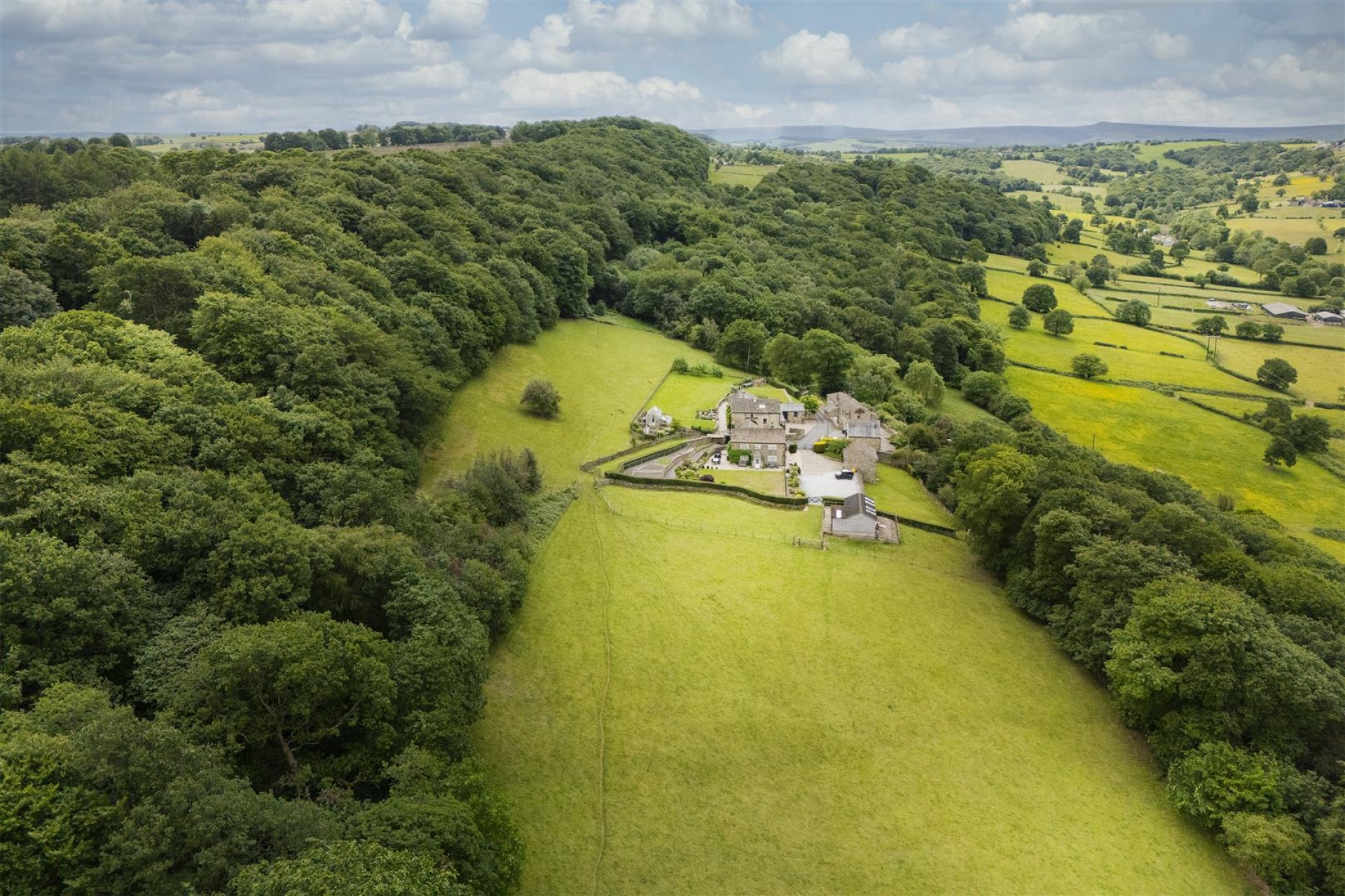 Images for Farnley Wood, Farnley Tyas, Huddersfield