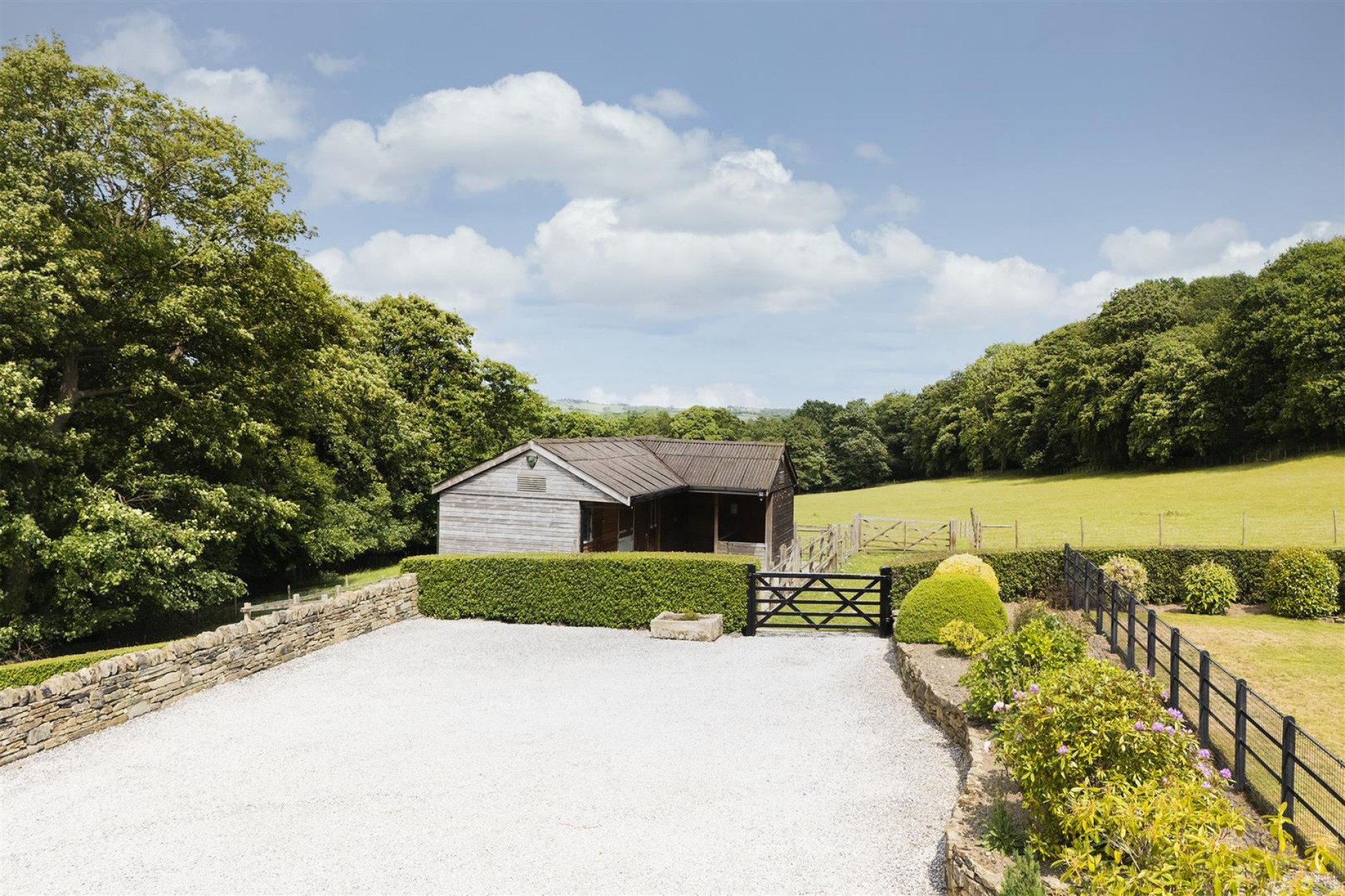 Images for Farnley Wood, Farnley Tyas, Huddersfield