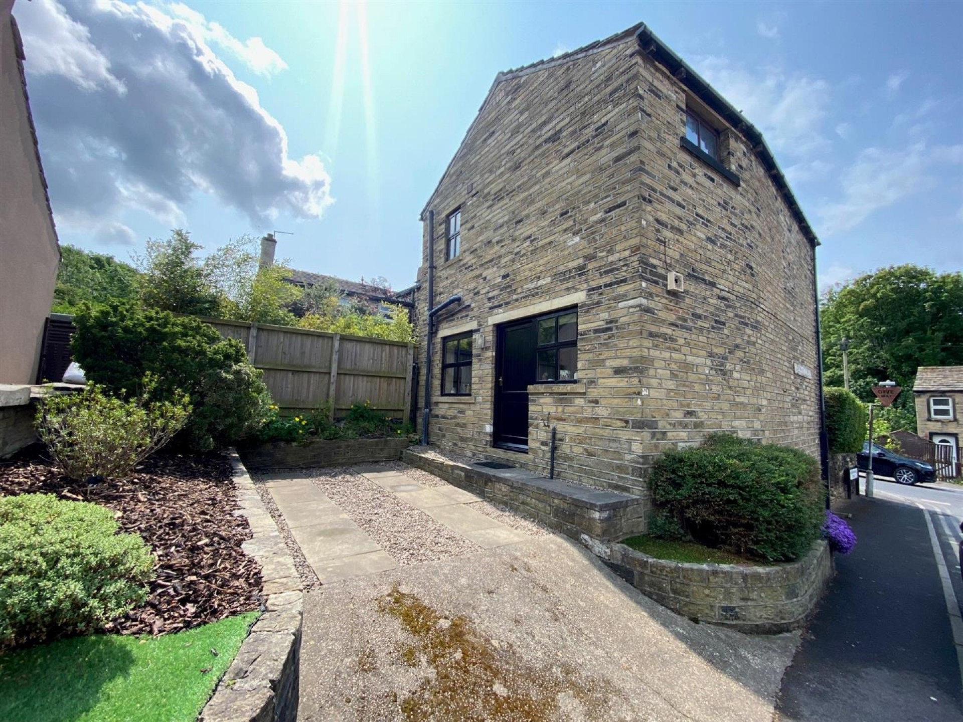 Images for Almondbury Bank, Huddersfield