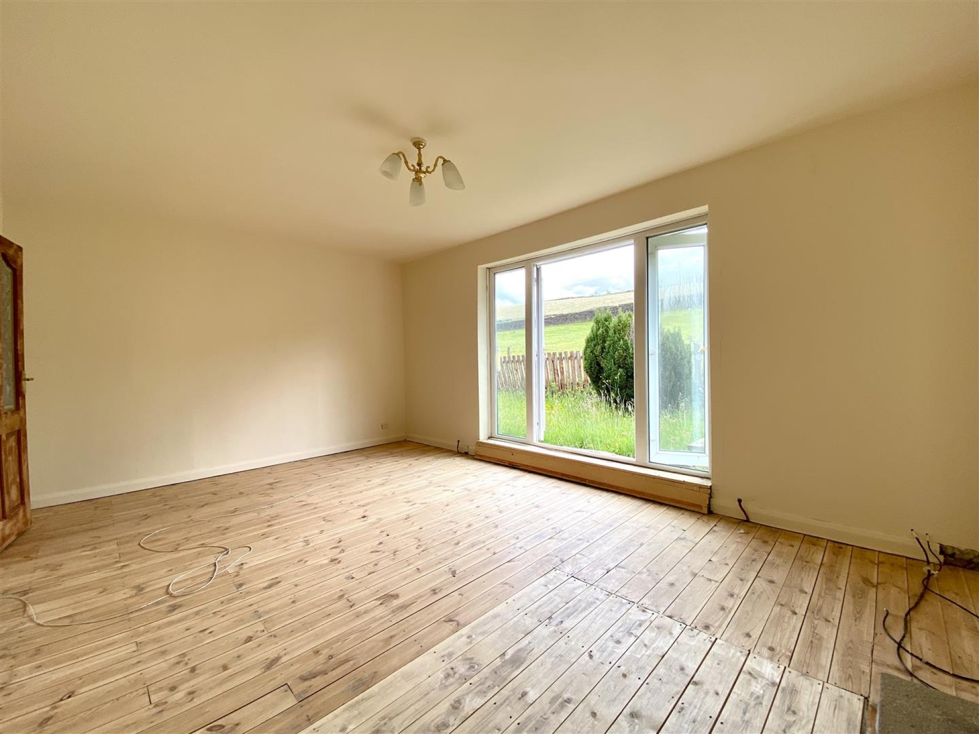 Images for Heath Close, Linthwaite, Huddersfield