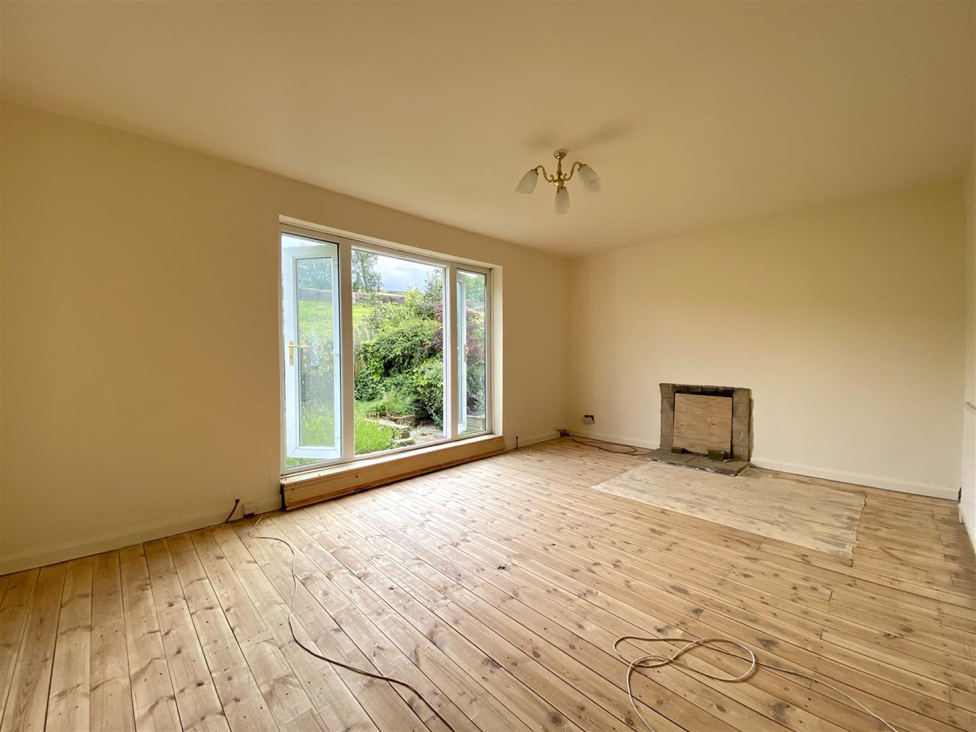 Images for Heath Close, Linthwaite, Huddersfield