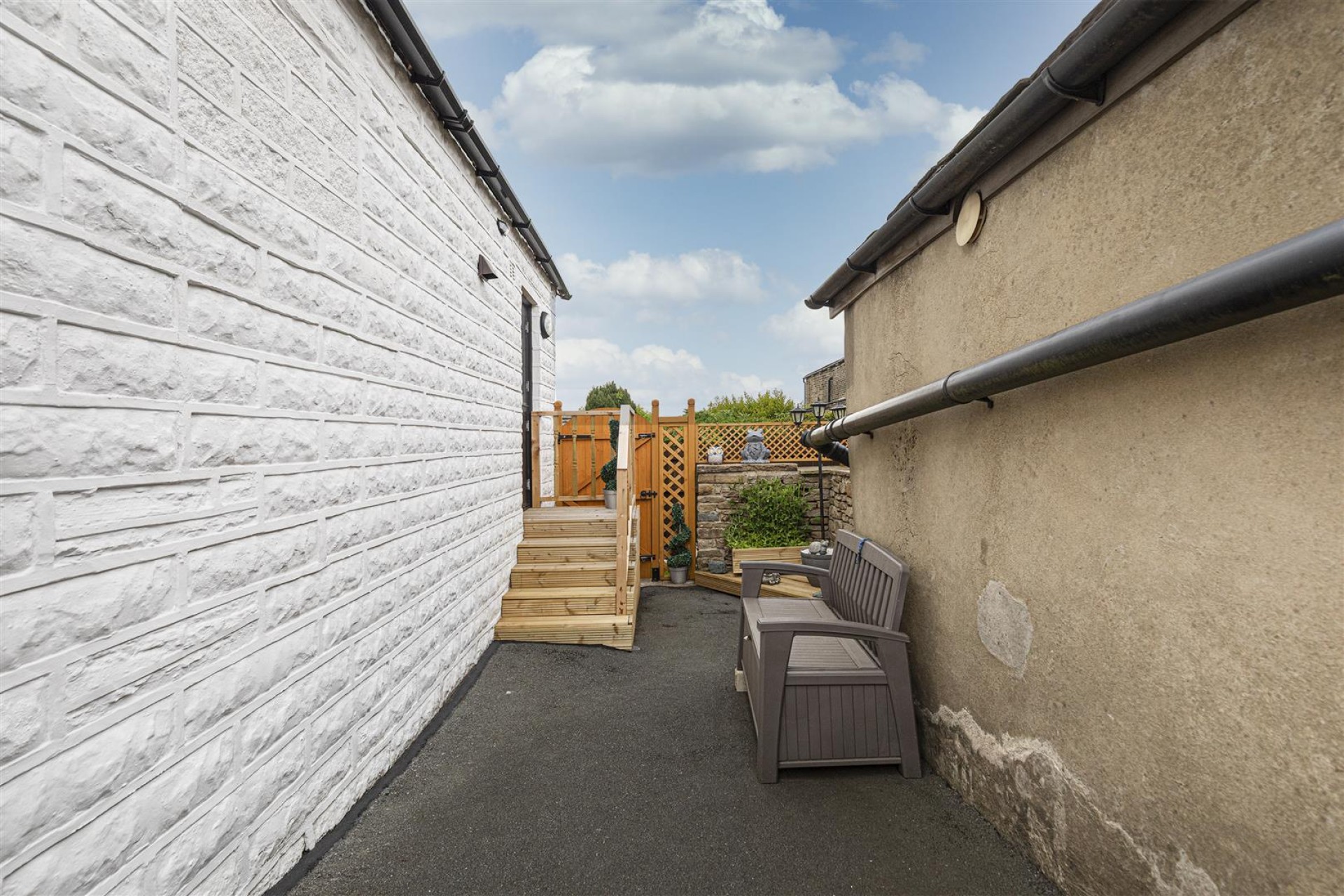 Images for 280 Keighley Road, Illingworth, Halifax