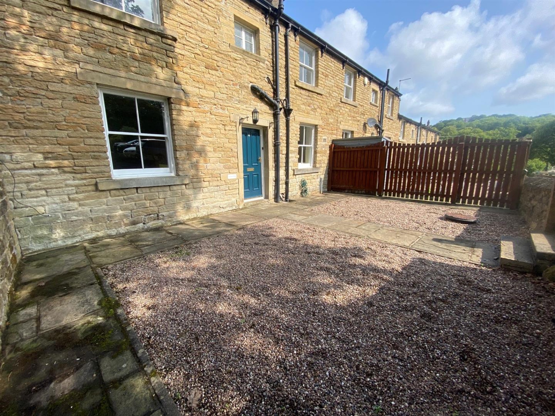 Images for Top Row, Armitage Bridge, Huddersfield