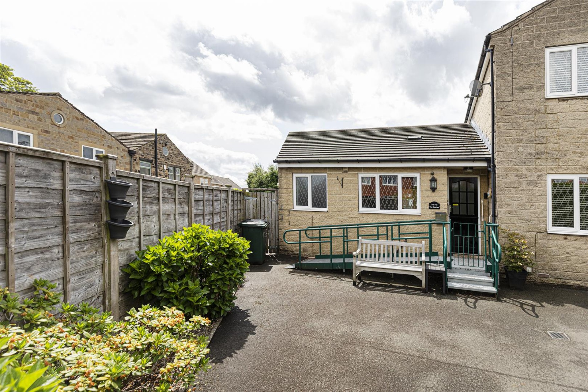 Images for Lee Green, Mirfield