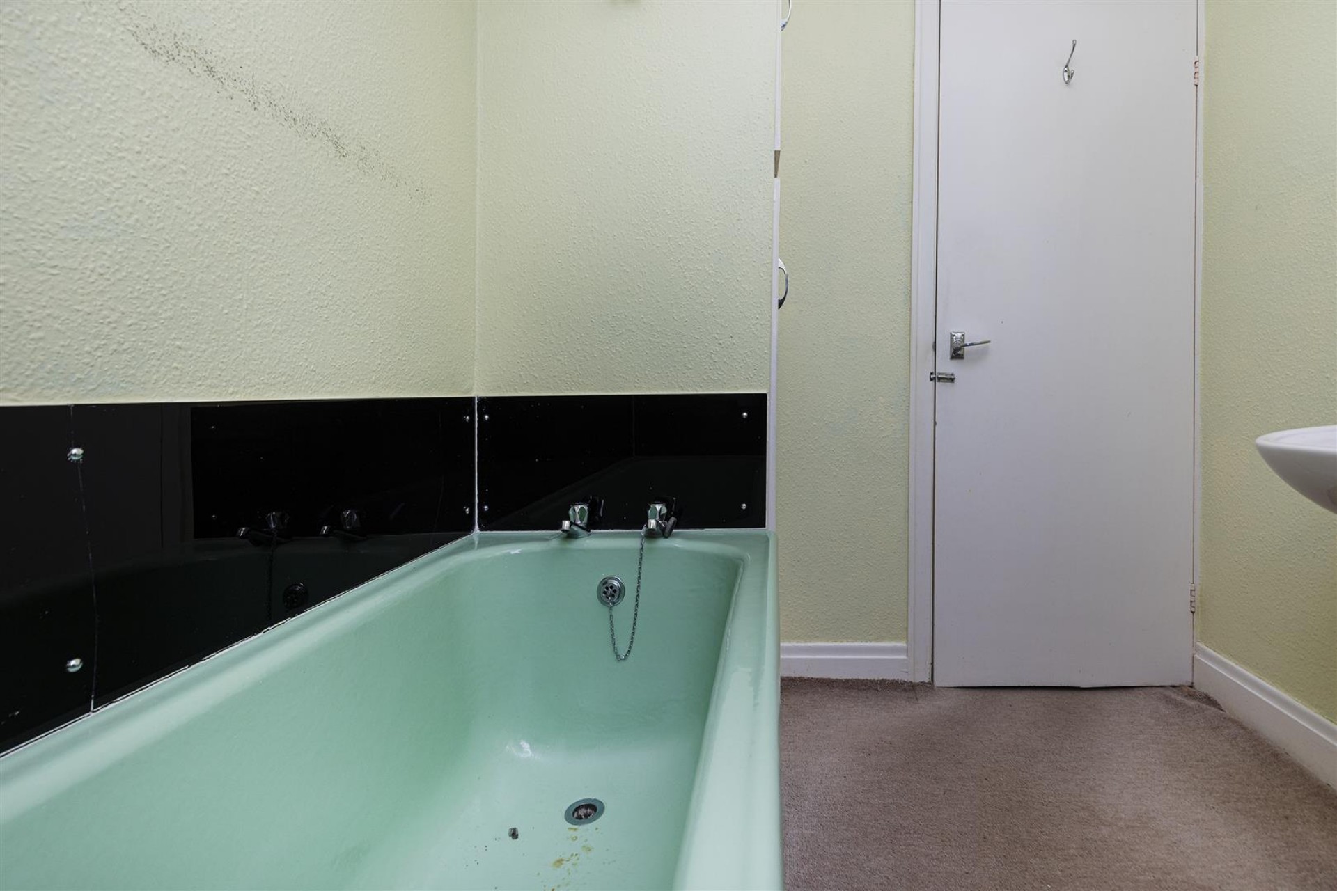 Images for Lumb Lane, Almondbury, Huddersfield