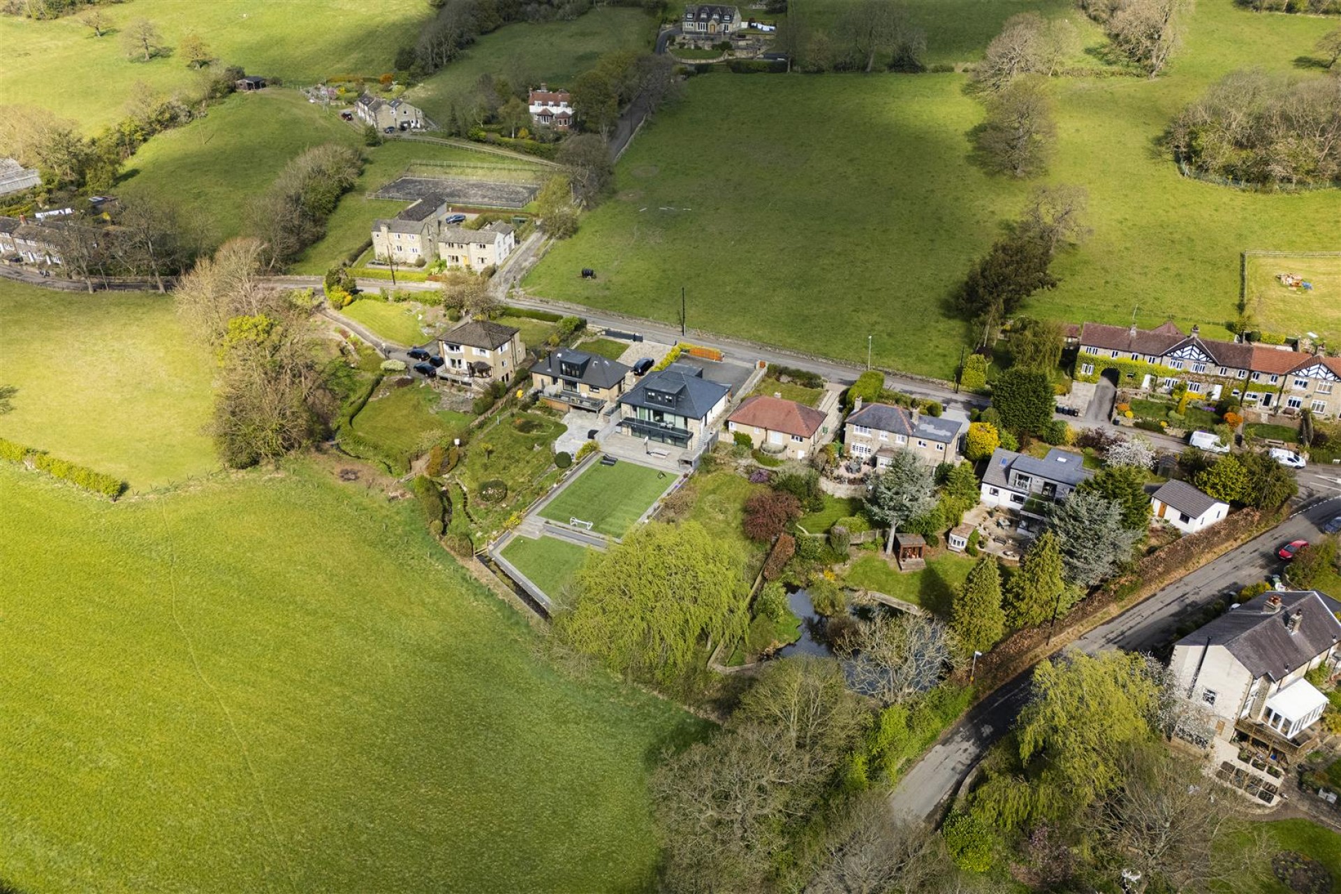 Images for Lumb Lane, Almondbury, Huddersfield