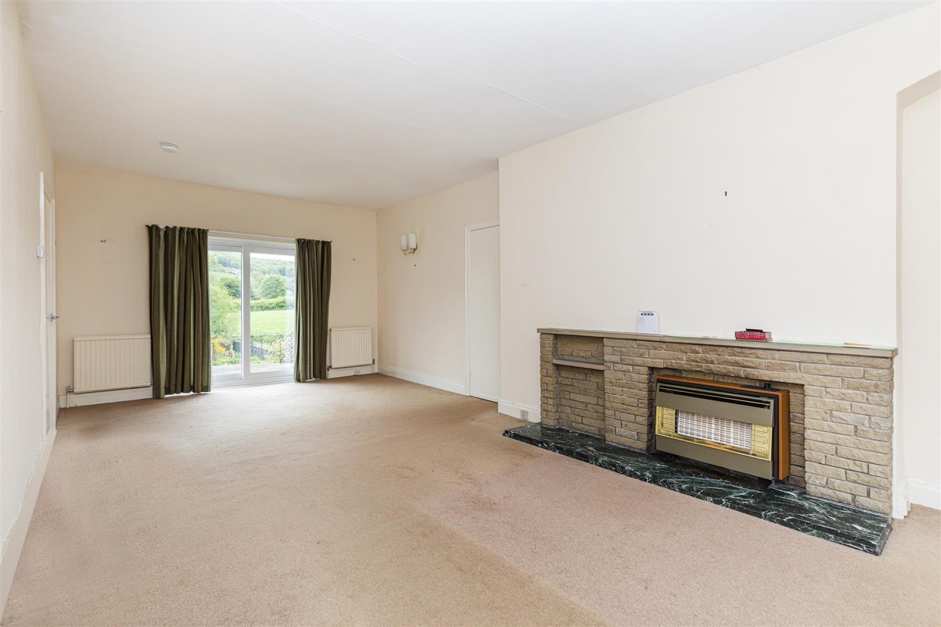 Images for Lumb Lane, Almondbury, Huddersfield