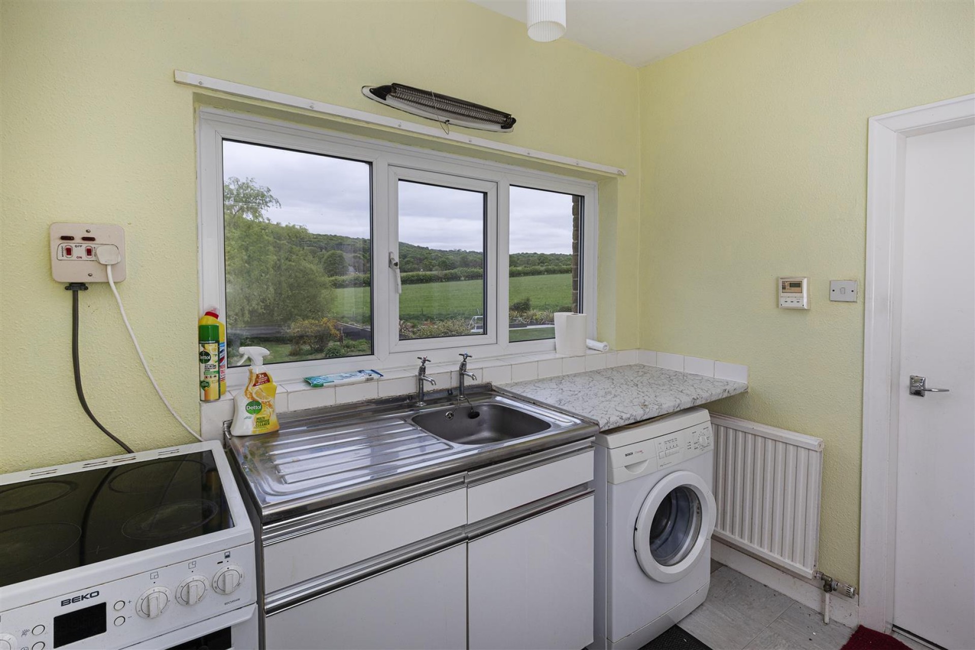 Images for Lumb Lane, Almondbury, Huddersfield