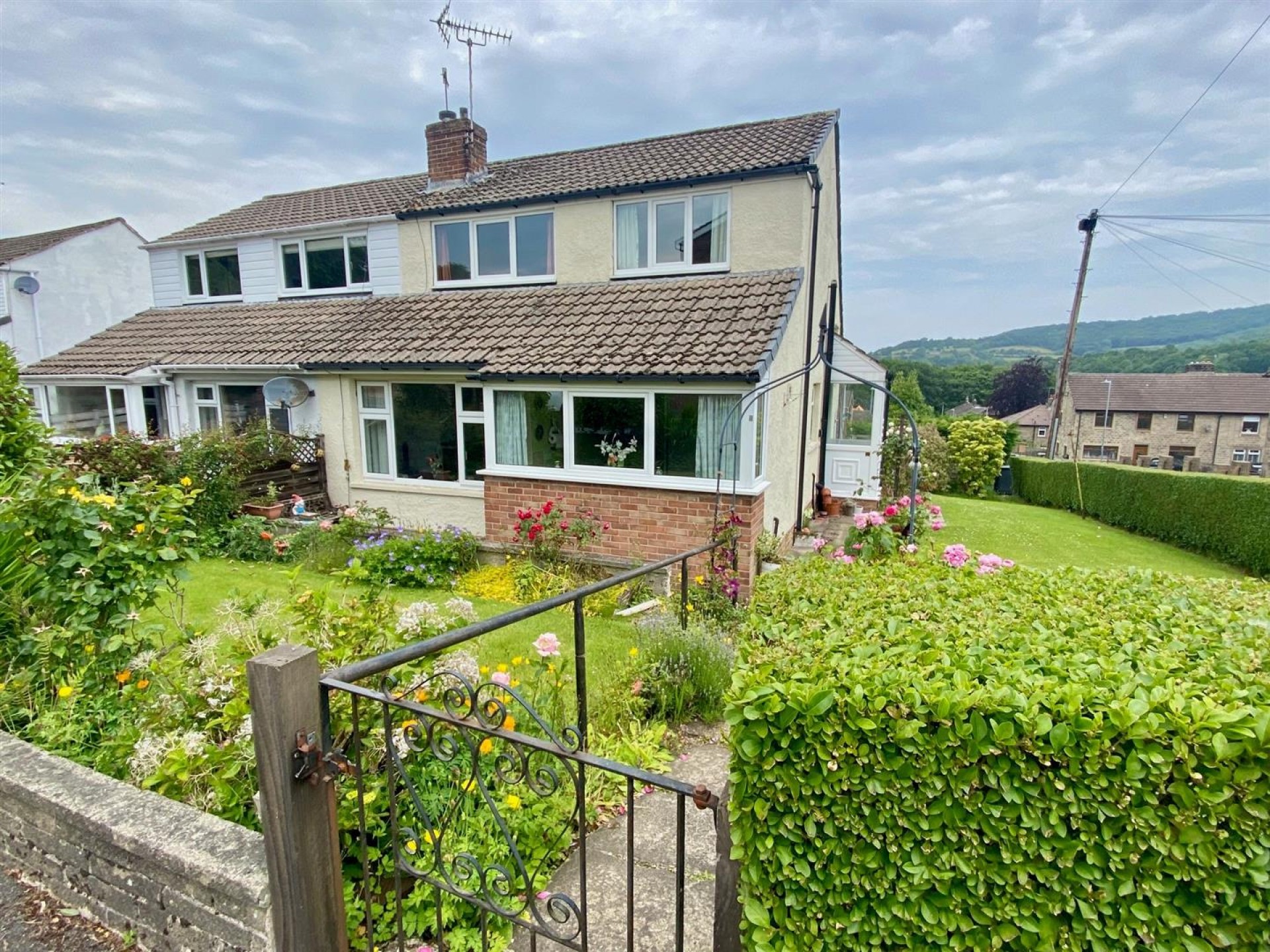 Images for Lime Avenue, Thongsbridge, Holmfirth