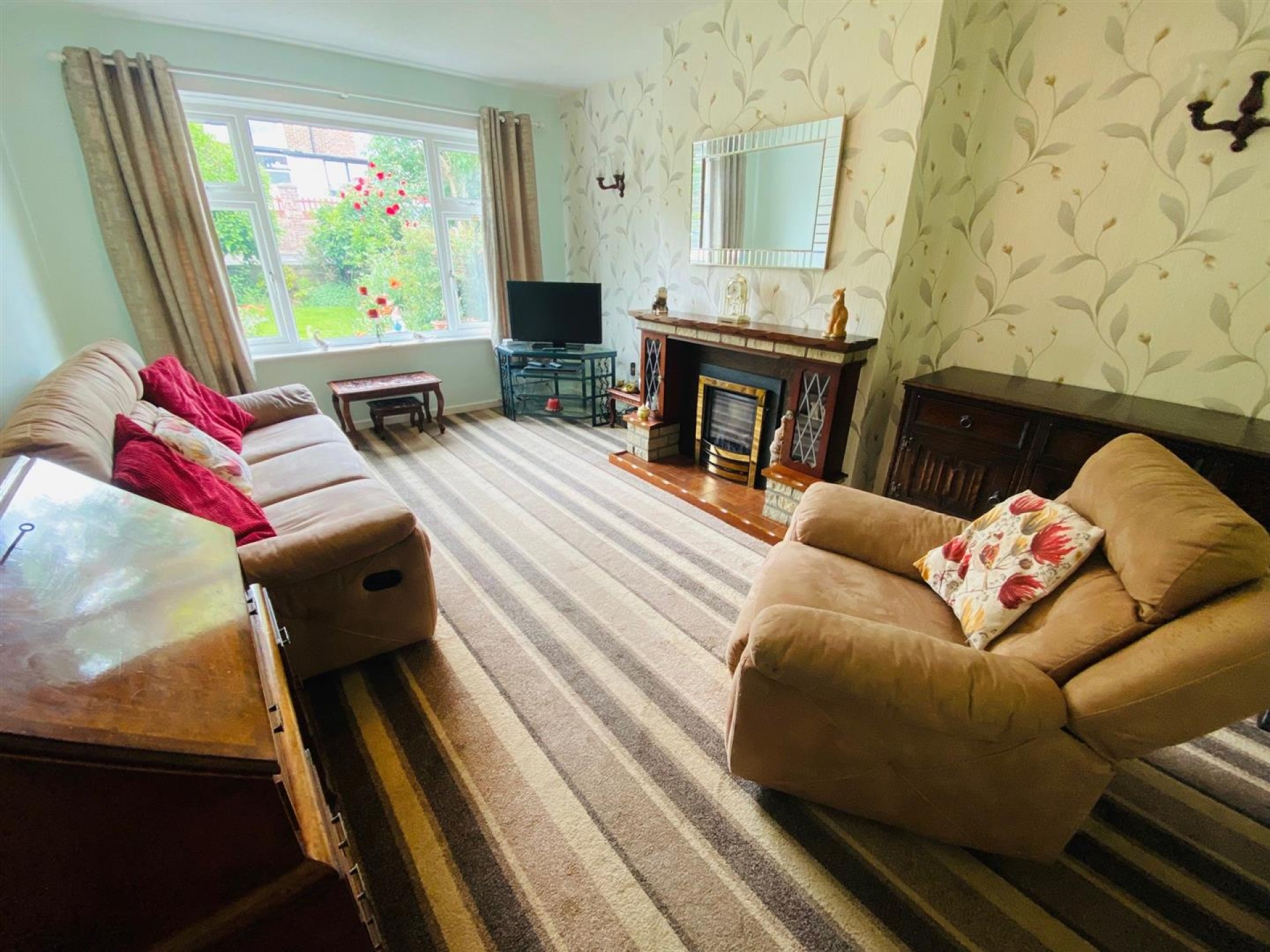Images for Lime Avenue, Thongsbridge, Holmfirth