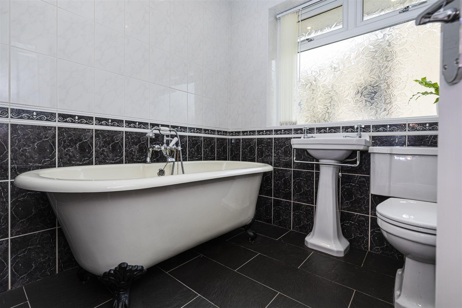 Images for Toothill Bank Terrace, Brighouse