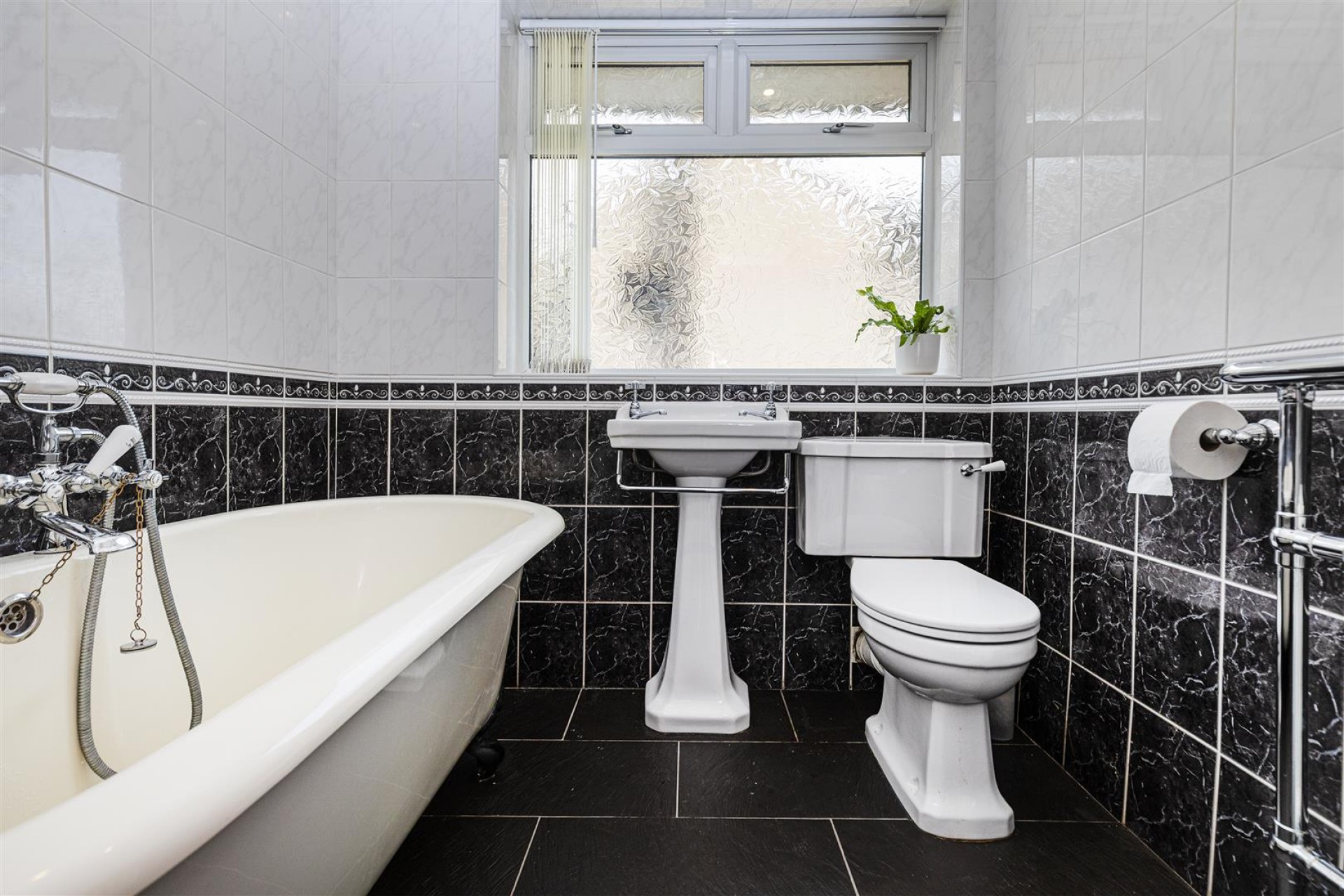 Images for Toothill Bank Terrace, Brighouse