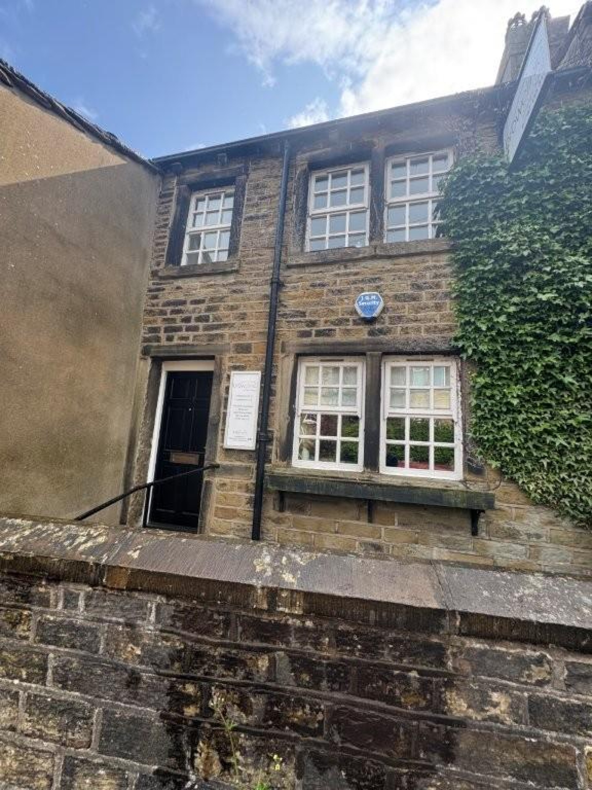 Images for 7 St Helen's Gate, Almondbury, Huddersfield