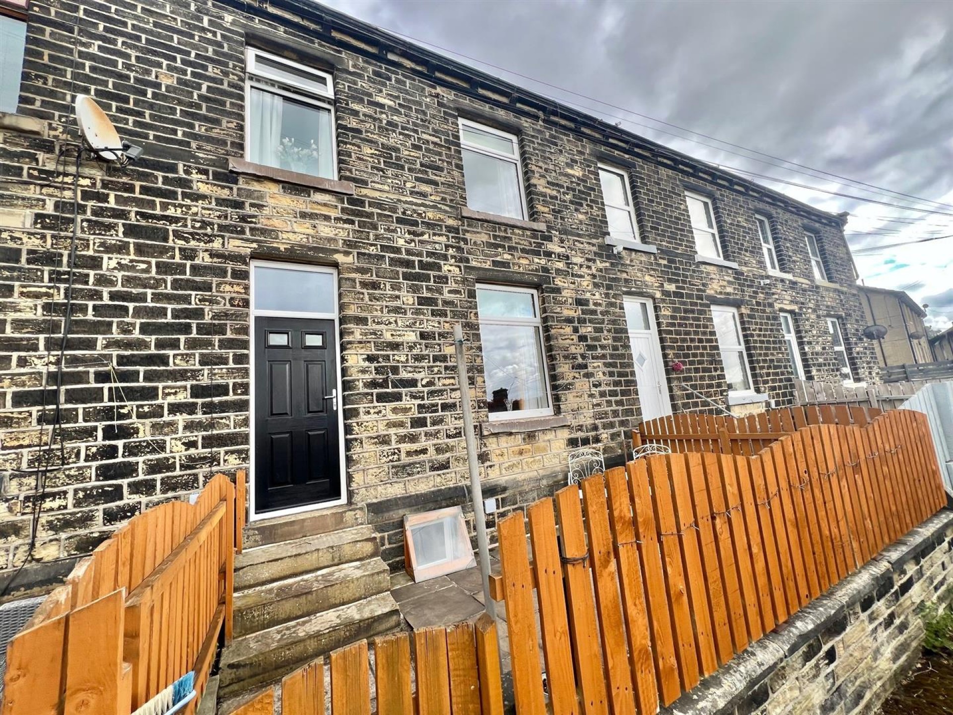 Images for Cliffe End Road, Huddersfield