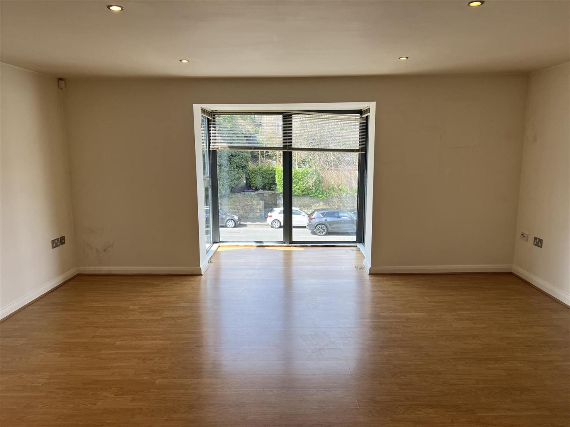 Images for The Central, Oldham Road, Ripponden
