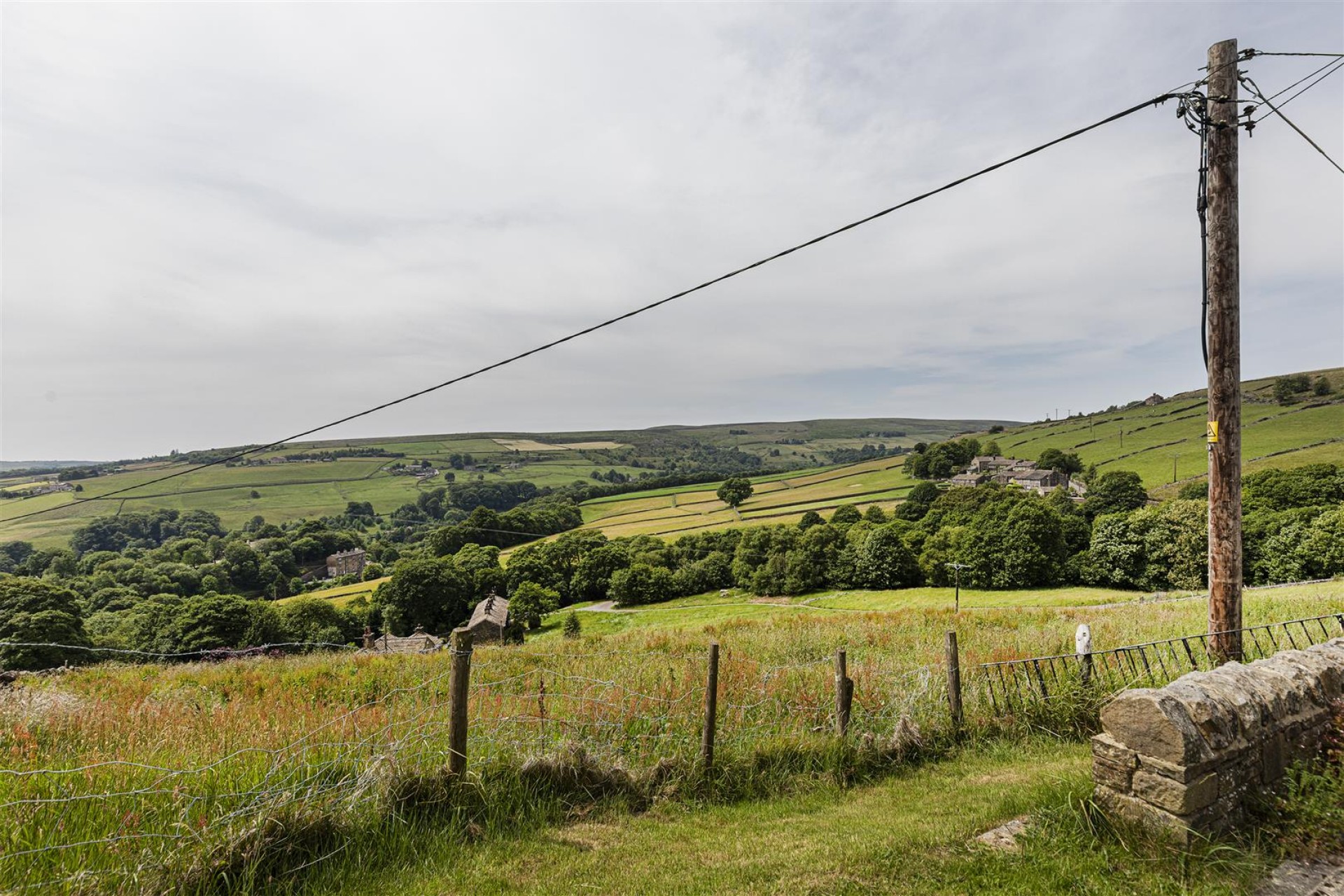 Images for Wainstalls Lane, Halifax