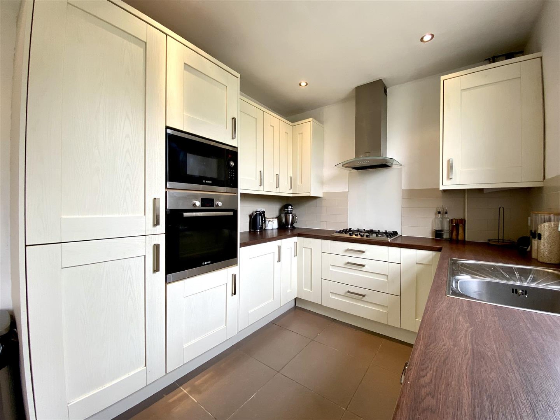 Images for Yew Tree Road, Huddersfield