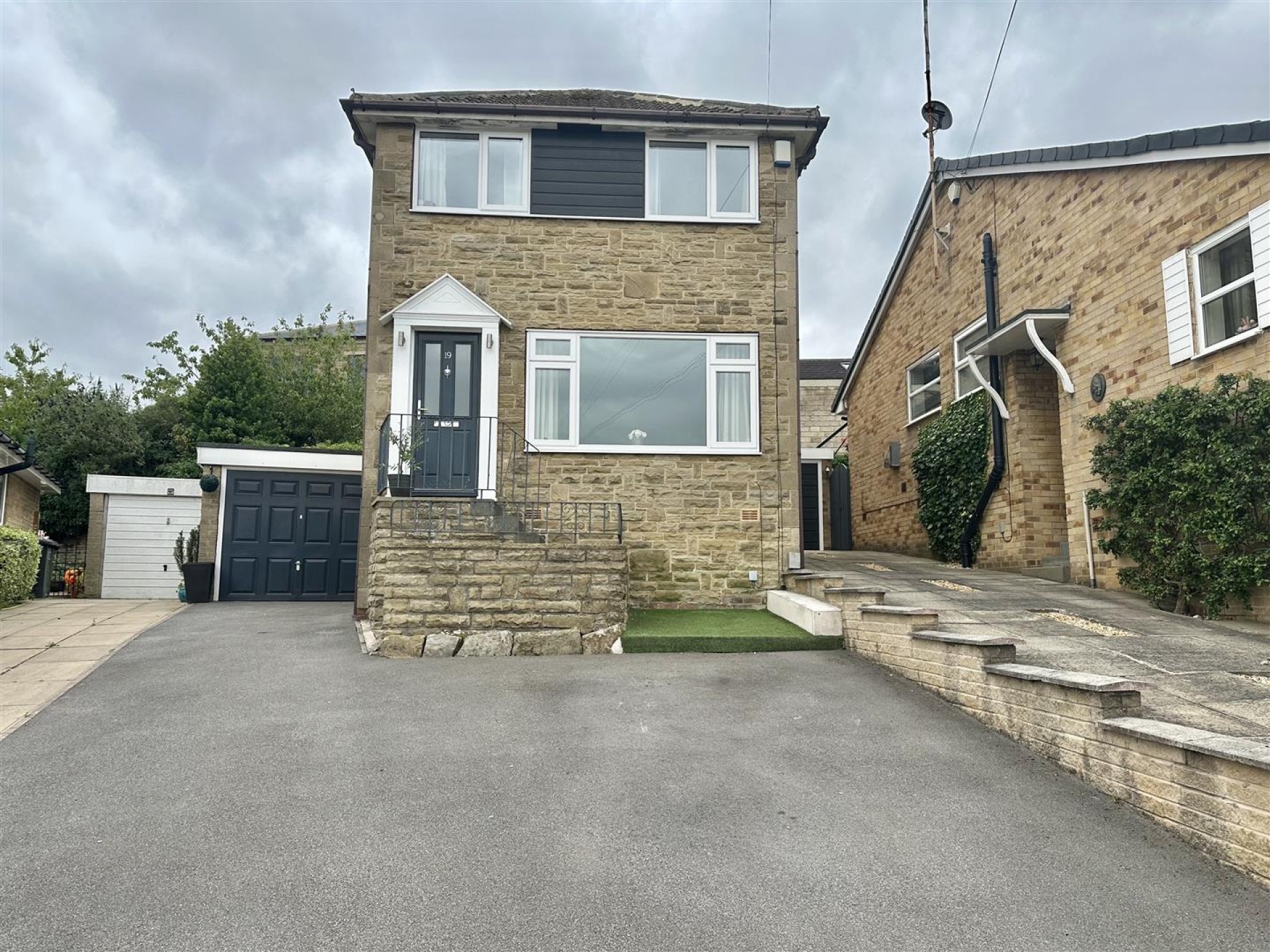 Images for Park Avenue, Liversedge