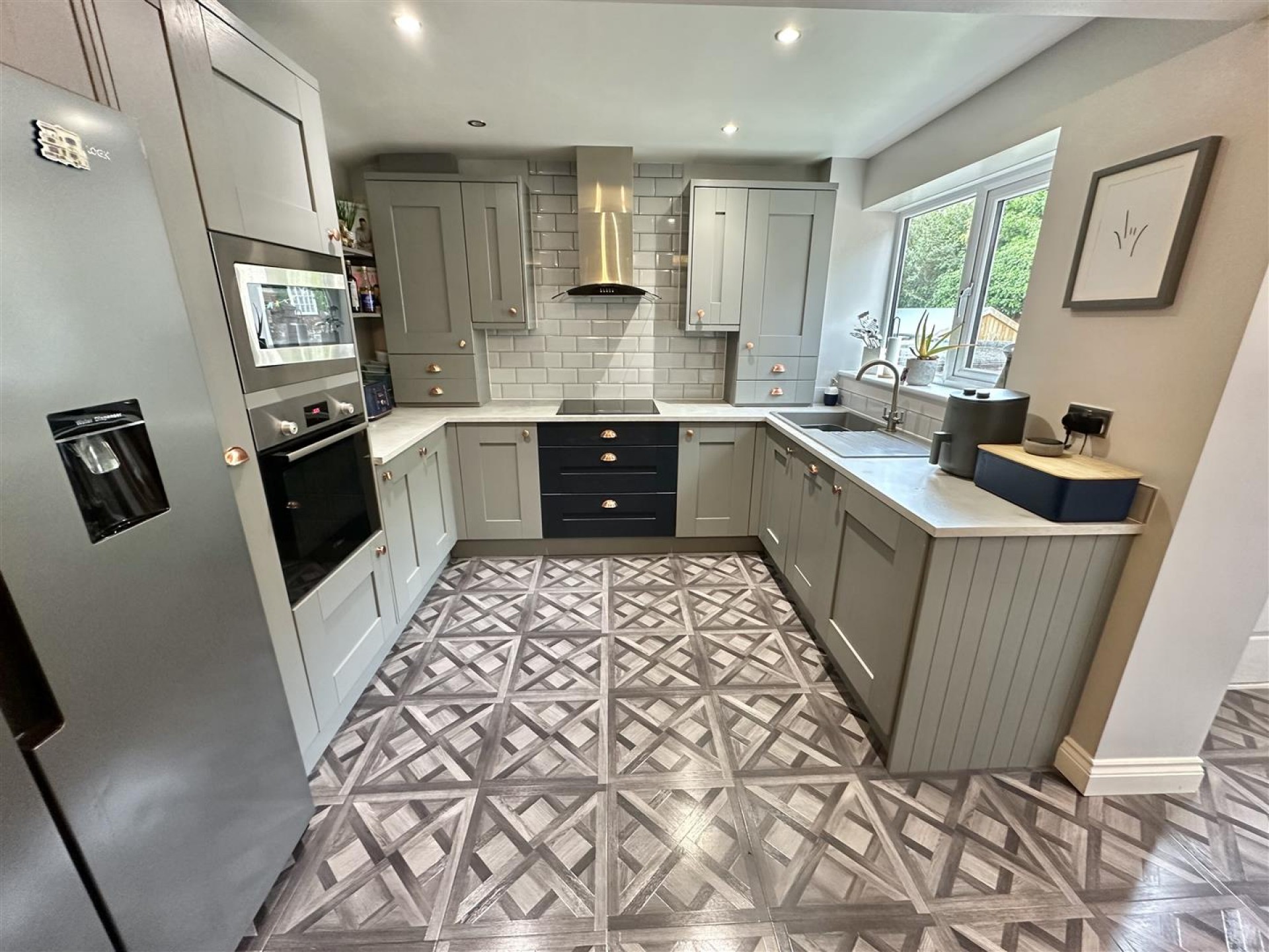 Images for Park Avenue, Liversedge
