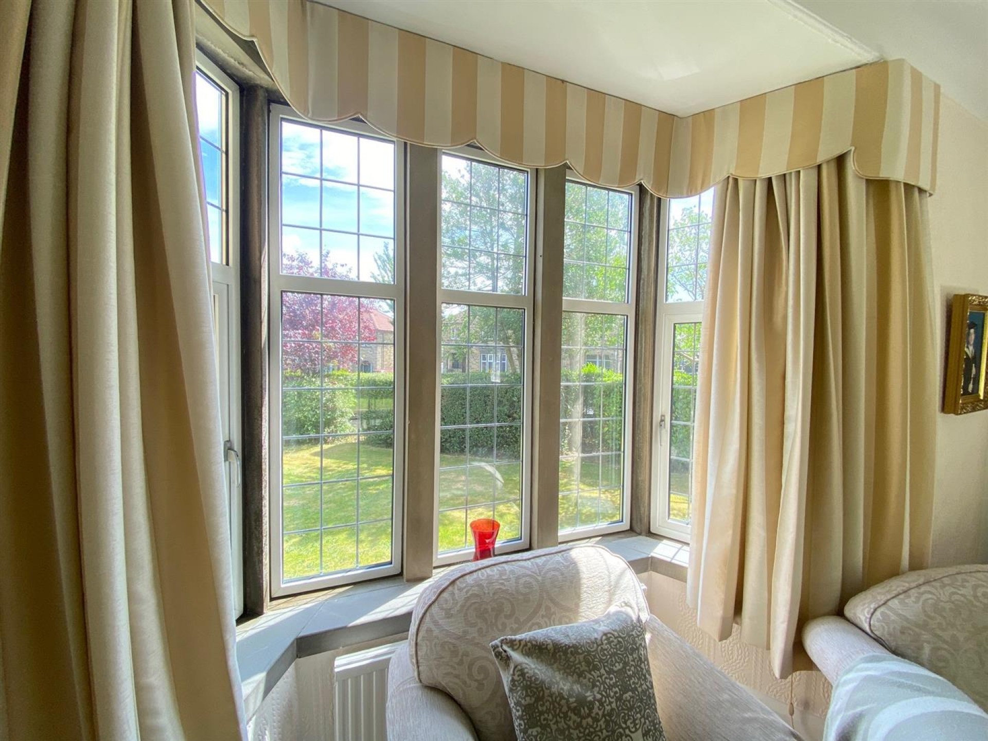 Images for Broadgate, Almondbury, Huddersfield