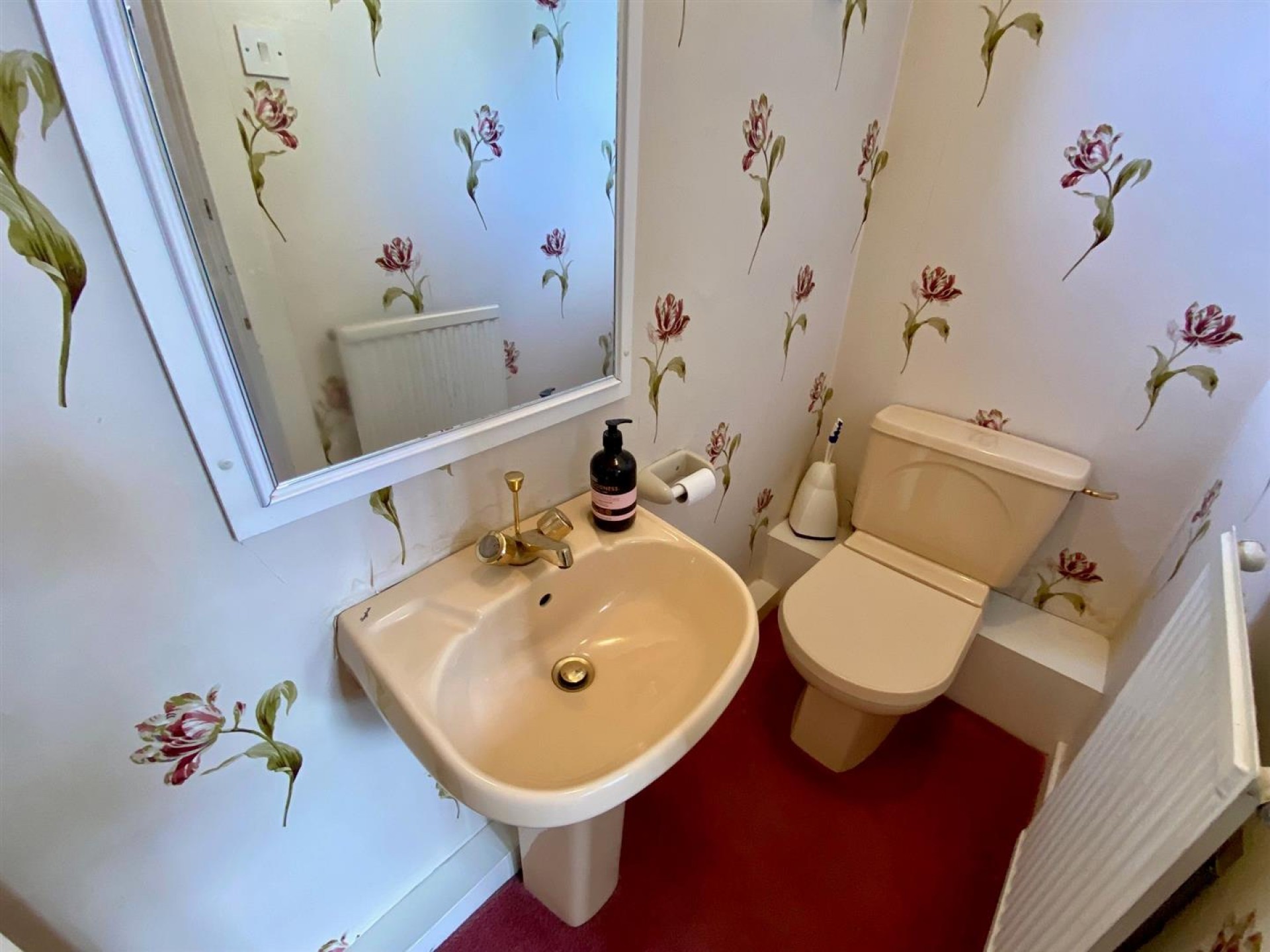 Images for Broadgate, Almondbury, Huddersfield