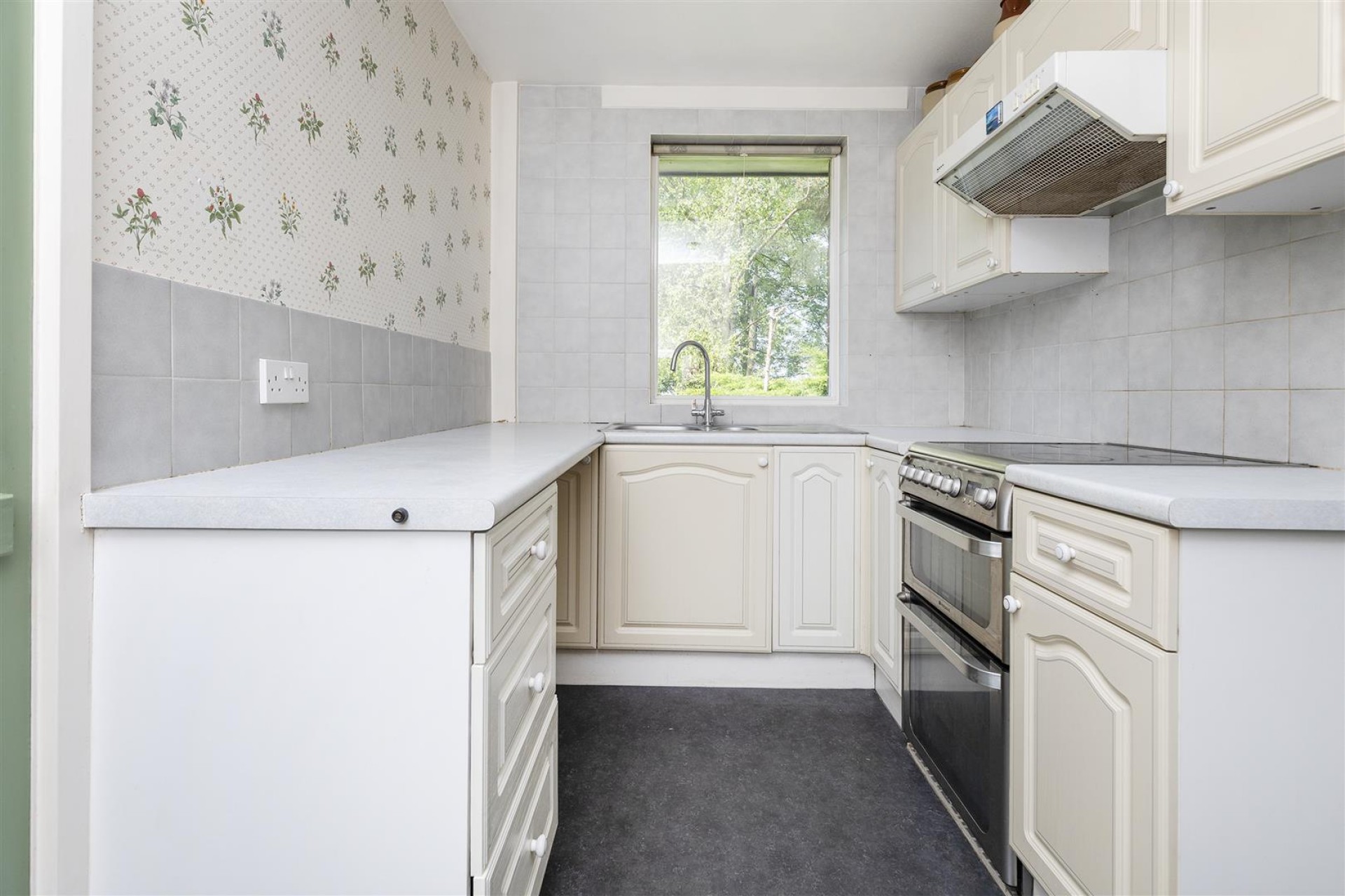Images for Garner Lane, Kirkburton, Huddersfield