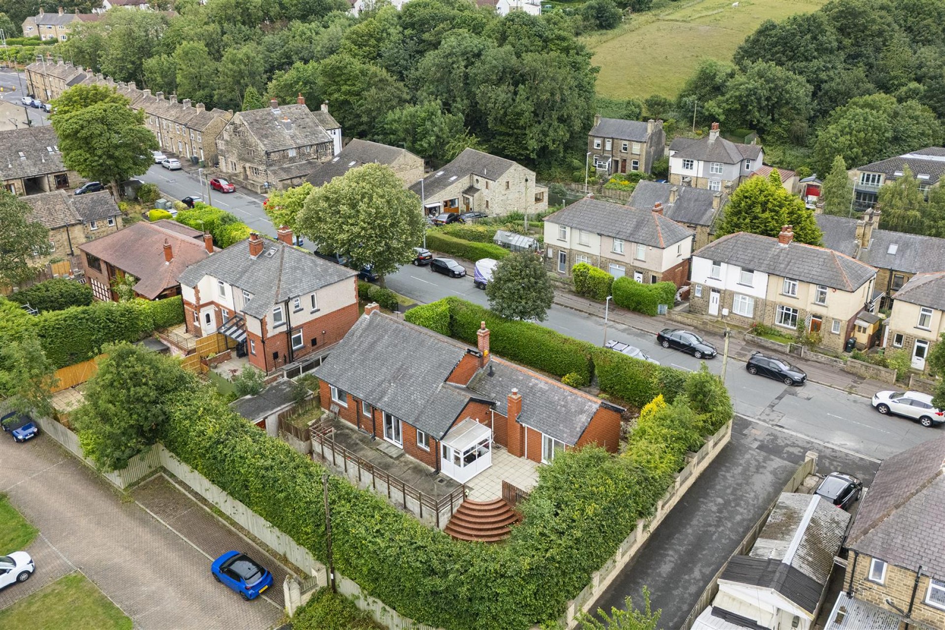 Images for Town End, Almondbury, Huddersfield