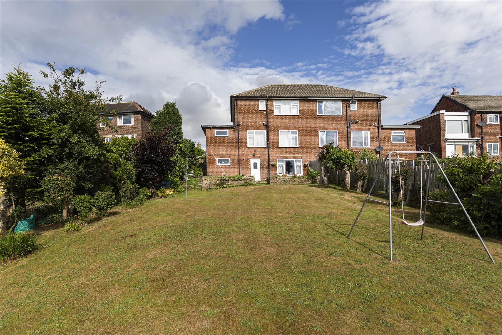 Images for Roslyn Avenue, Huddersfield