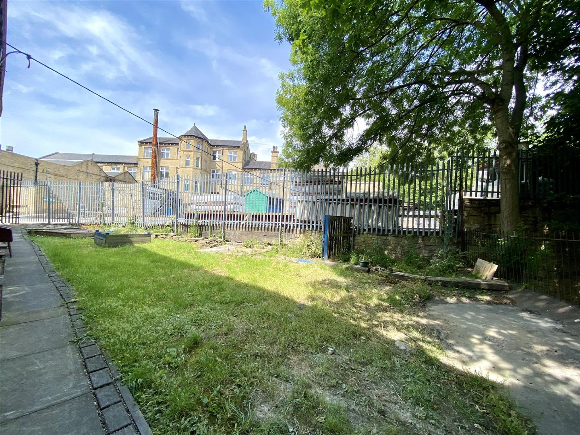 Images for Willow Lane, Huddersfield