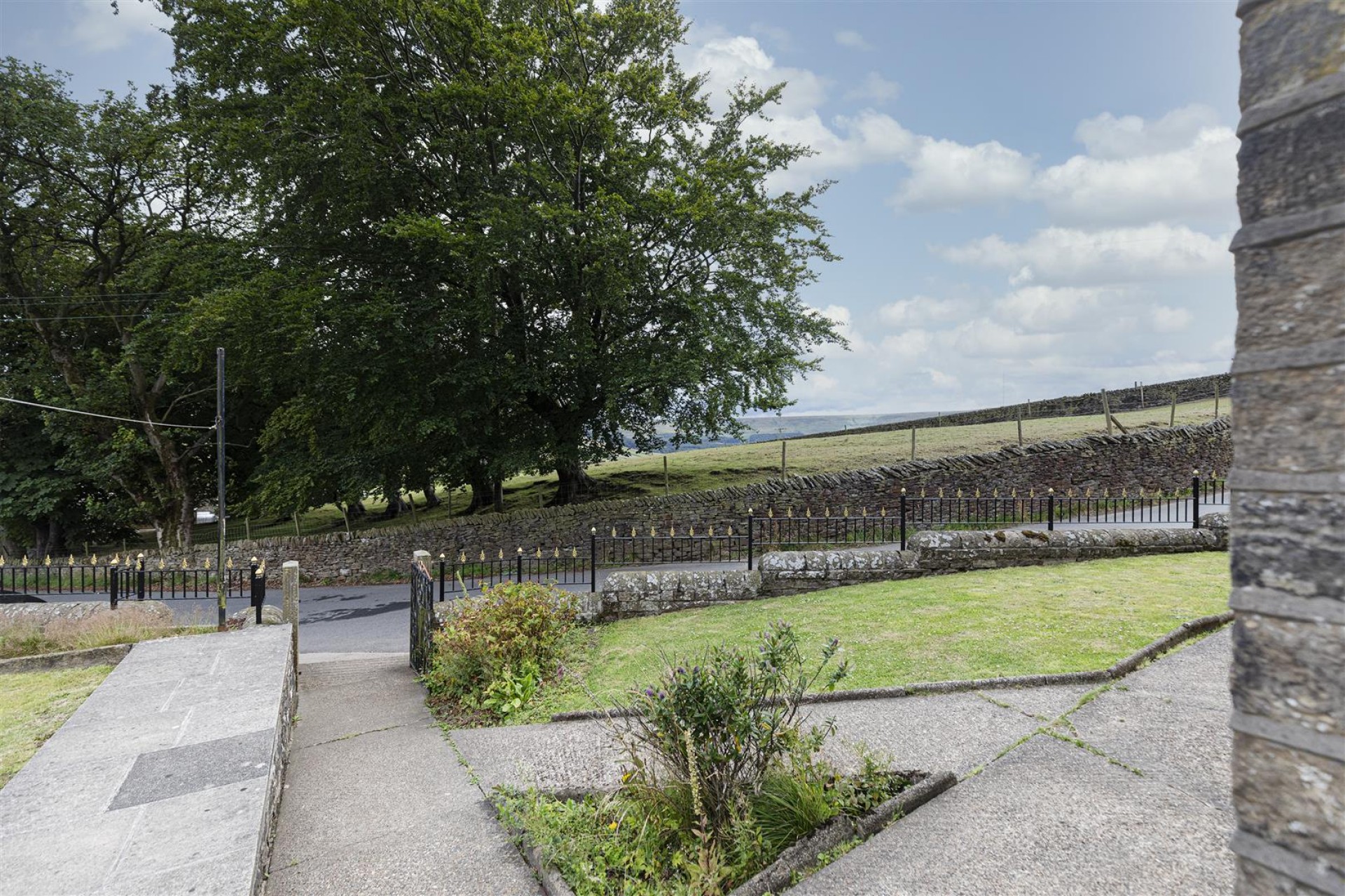 Images for Flush House Lane, Holmbridge, Holmfirth