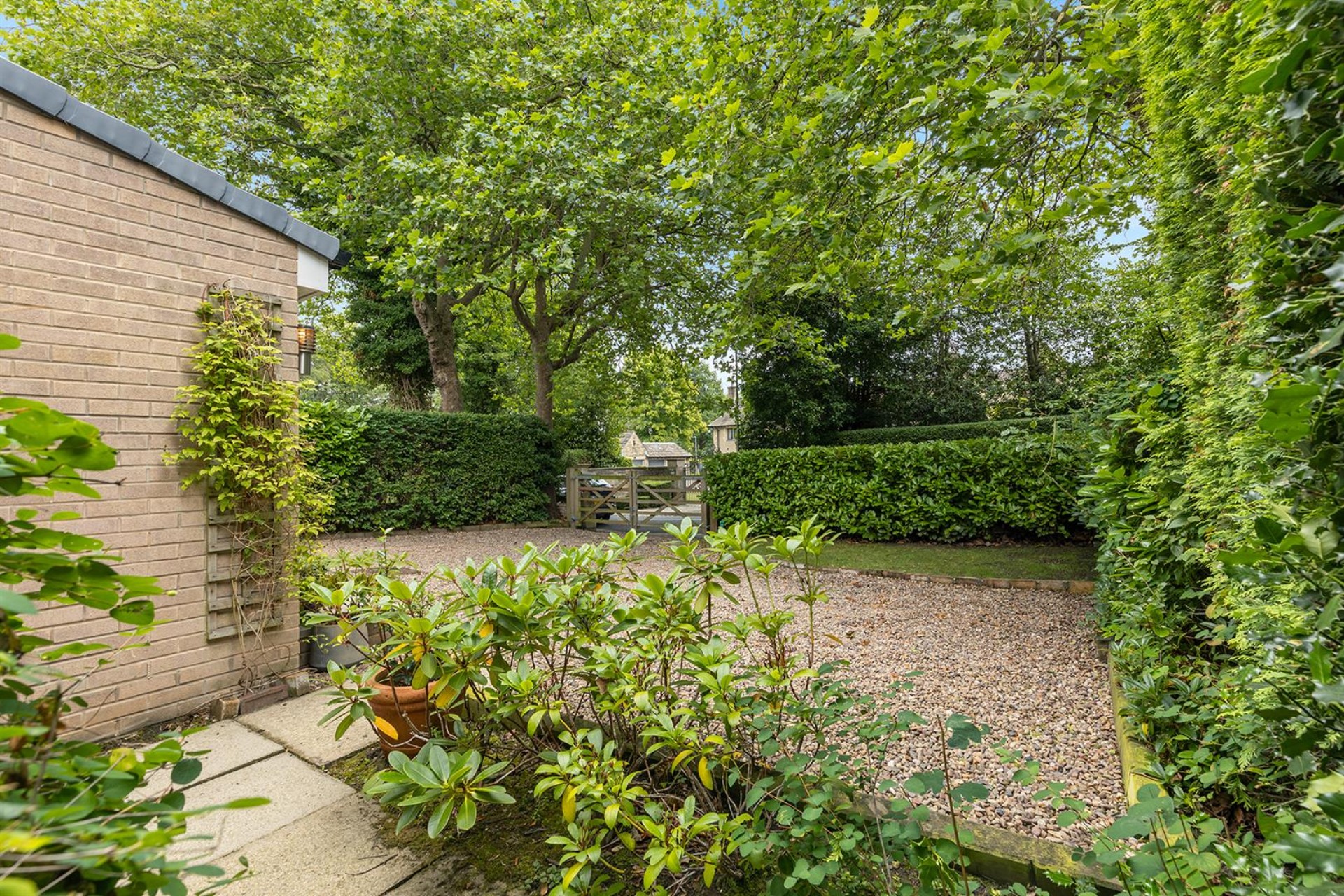 Images for Fenay Lane, Almondbury, Huddersfield