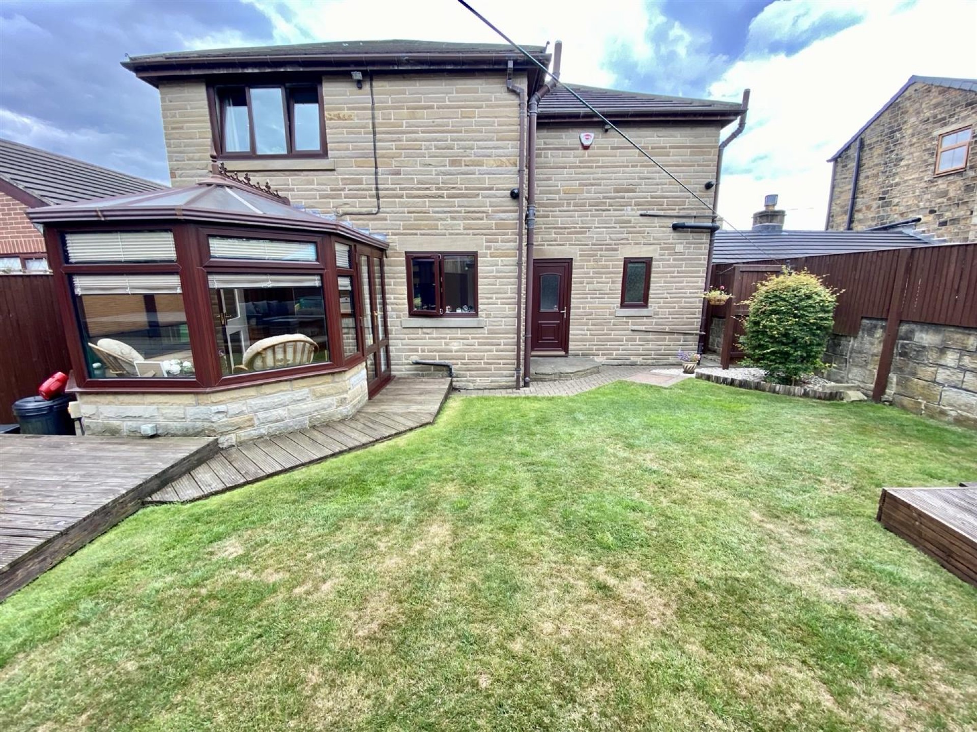 Images for Meadowbank Crescent, Mirfield