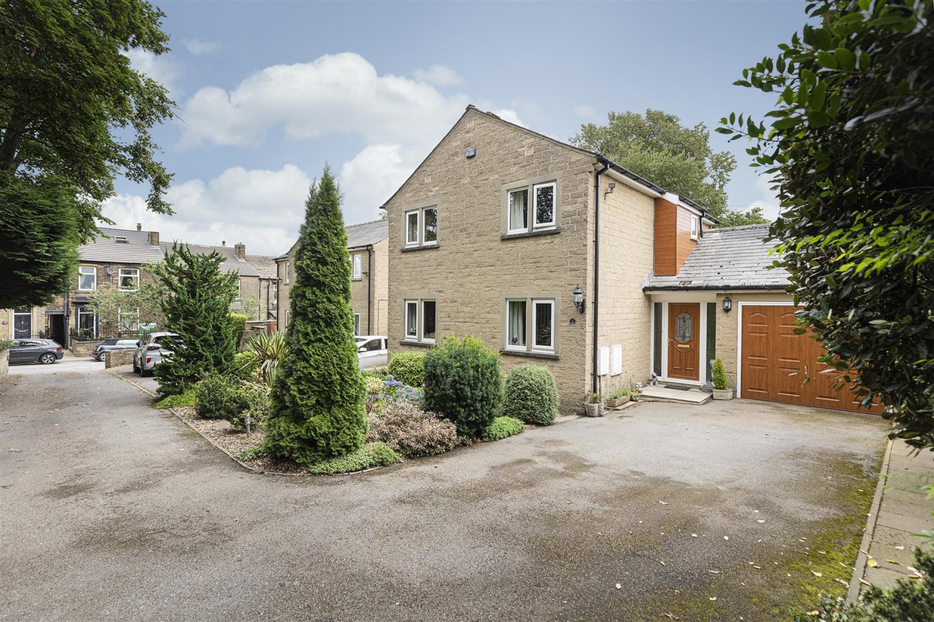 Images for Highbury Court, Lower Edge Road, Brighouse