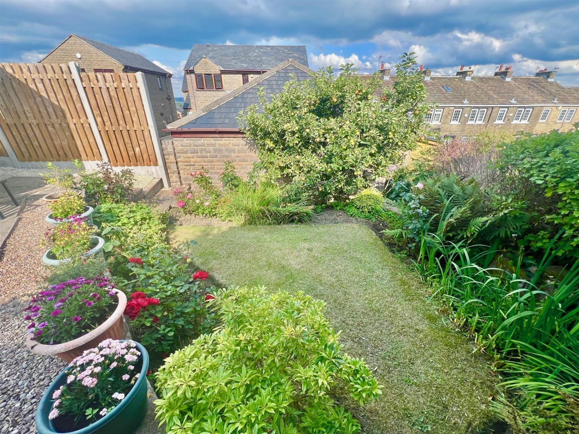 Images for Grange Heights, Southowram, Halifax