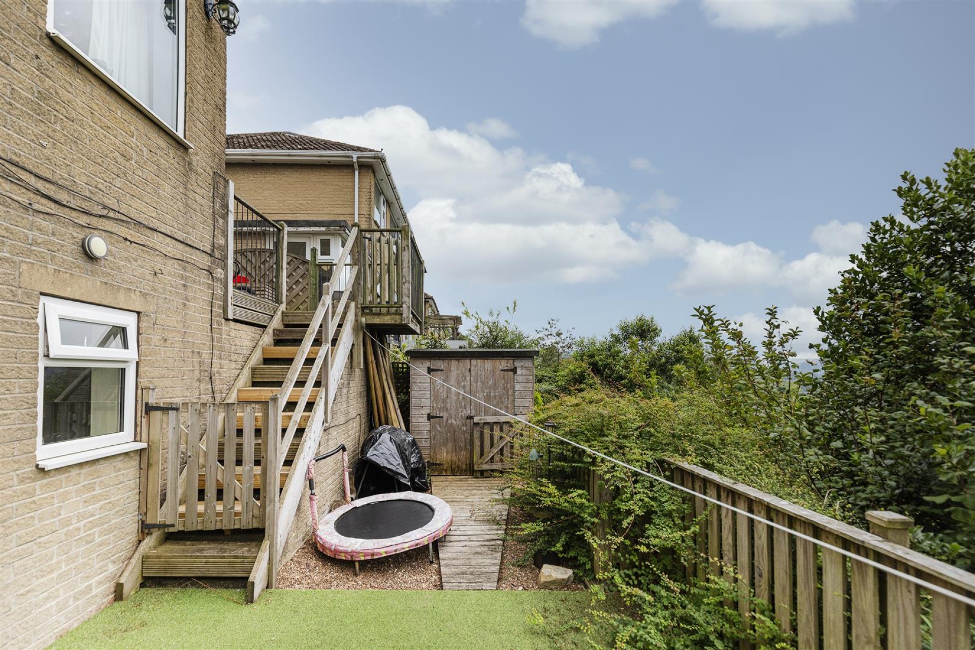 Images for High Crest, Linthwaite, Huddersfield