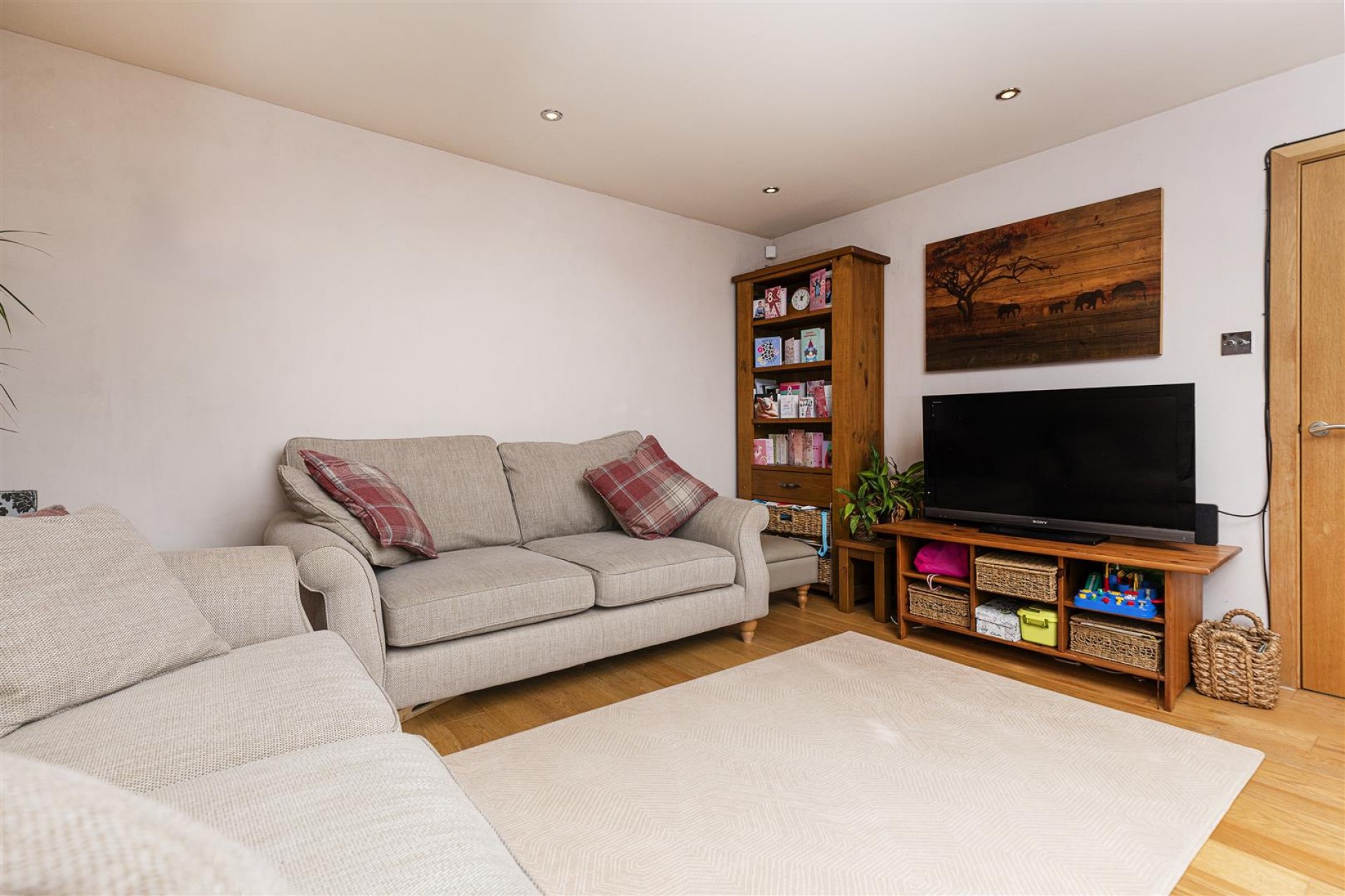 Images for High Crest, Linthwaite, Huddersfield