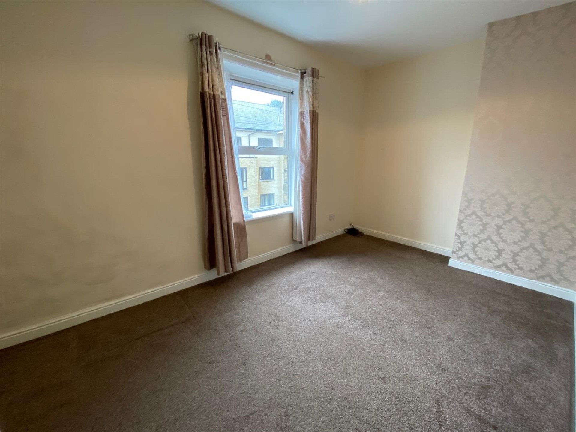 Images for Hollyns Terrace, Greetland, Halifax
