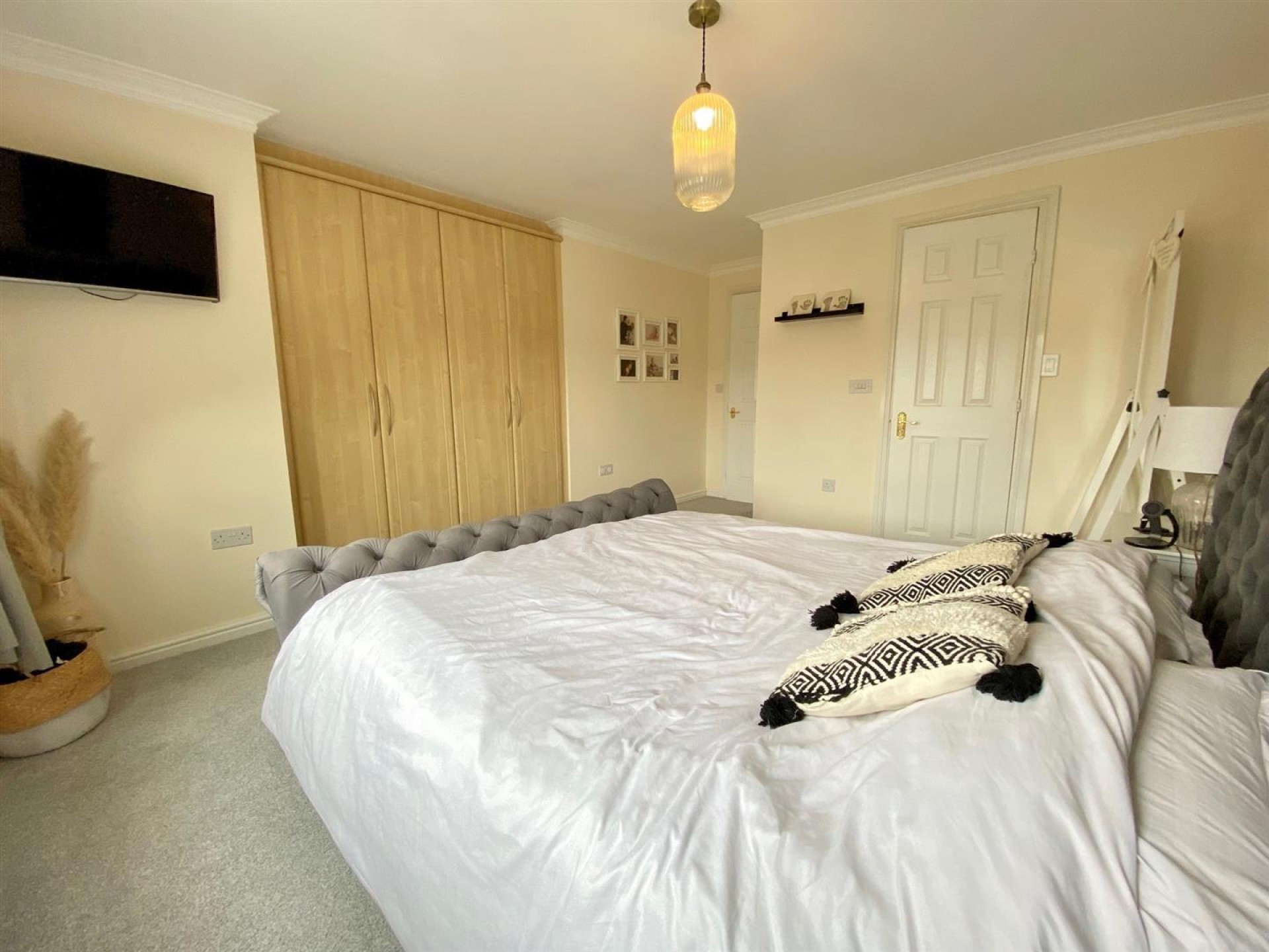 Images for Thorgrow Close, Fenay Bridge, Huddersfield